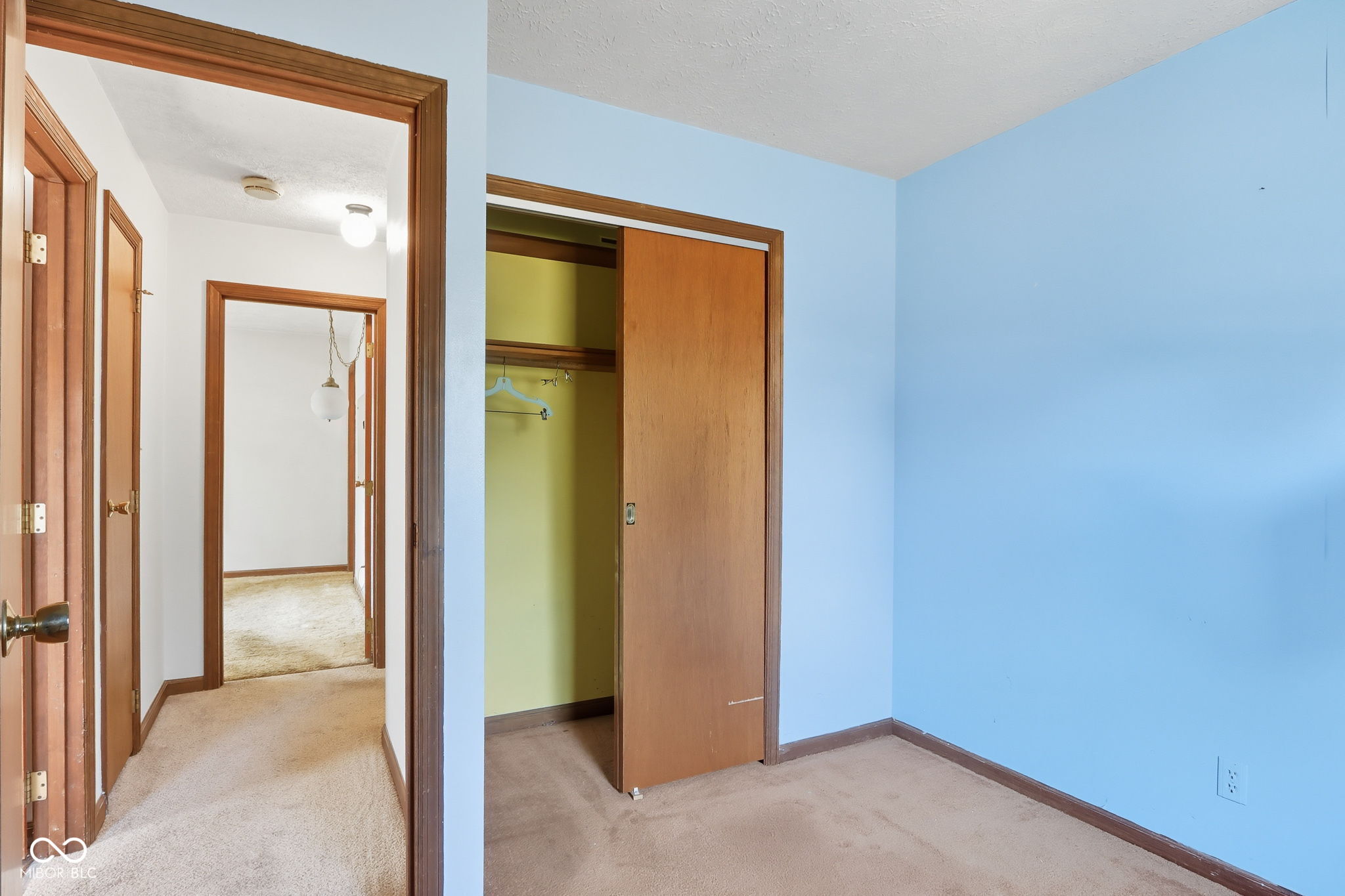 10420 Orchard Park Drive W