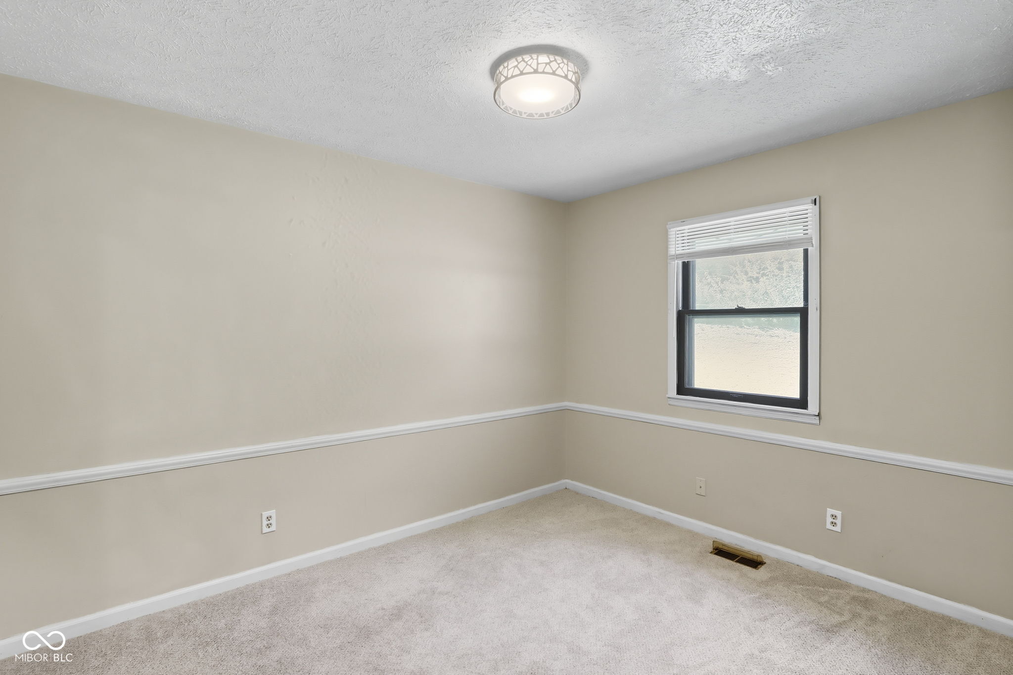 10420 Orchard Park Drive W