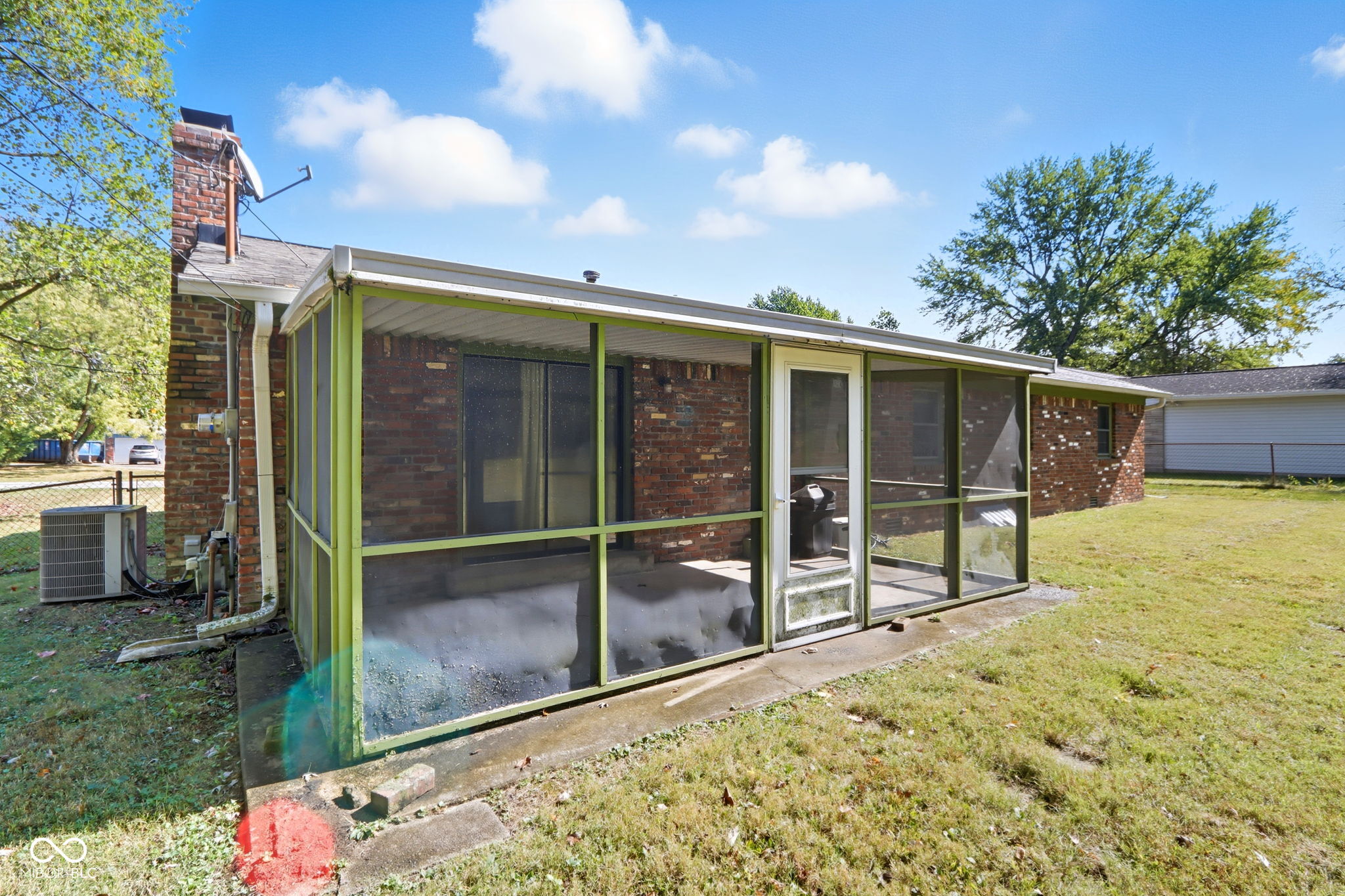 10420 Orchard Park Drive W