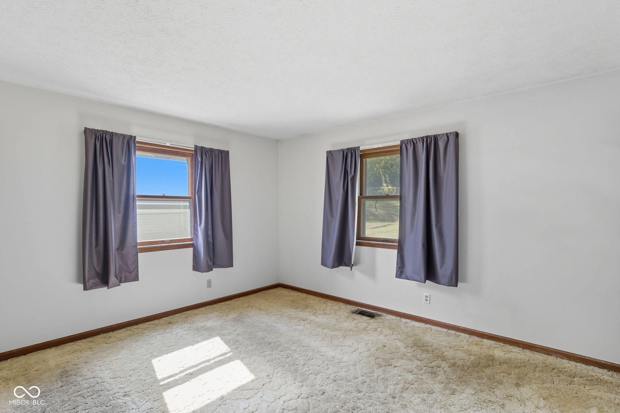 10420 Orchard Park Drive W