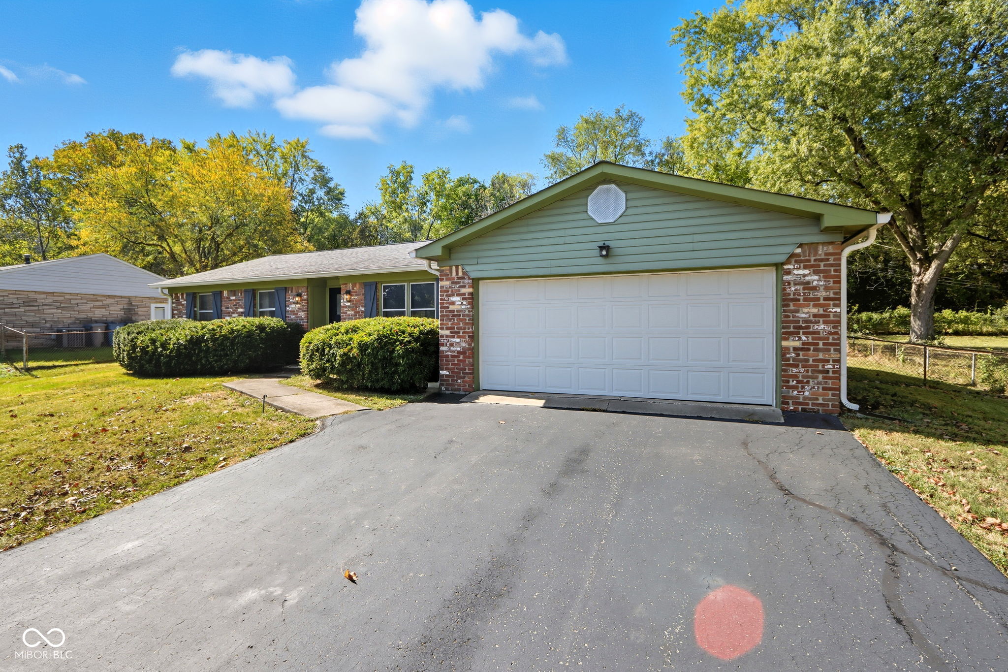 10420 Orchard Park Drive W