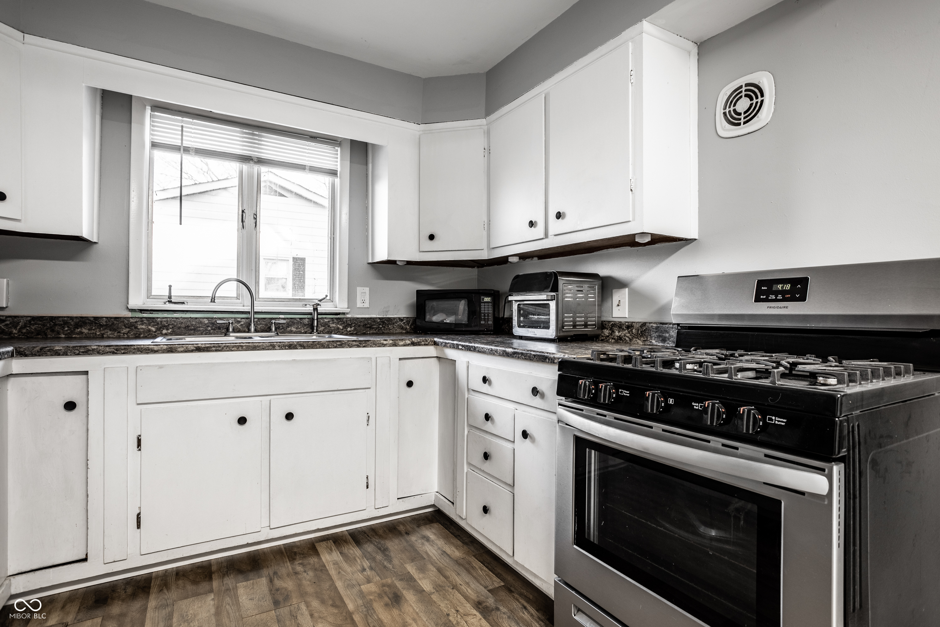 1820 Whittier Avenue