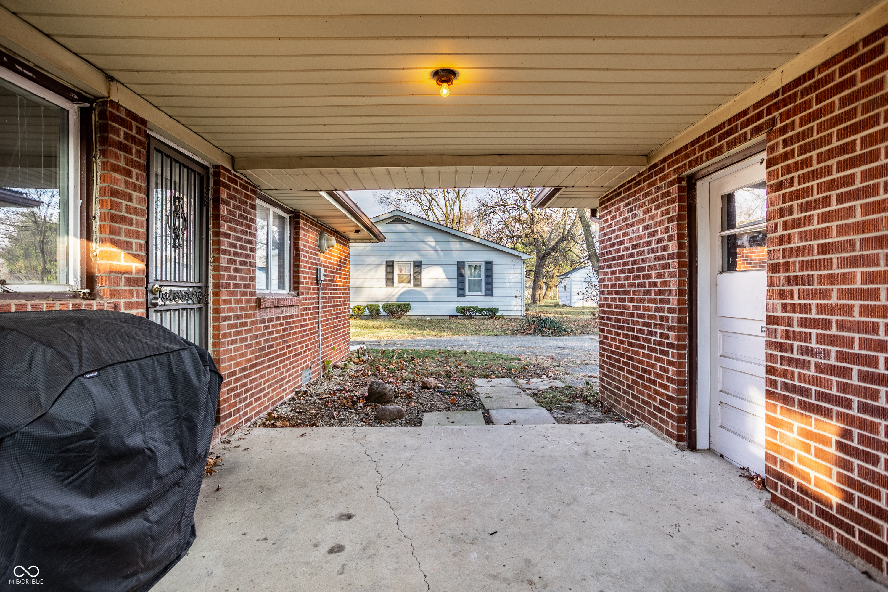 1820 Whittier Avenue