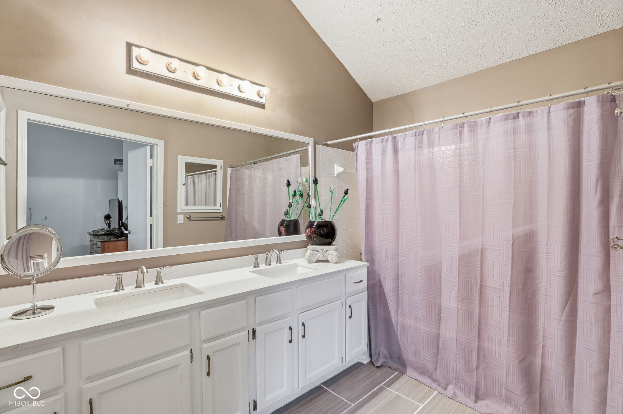 11526 Crescent Court