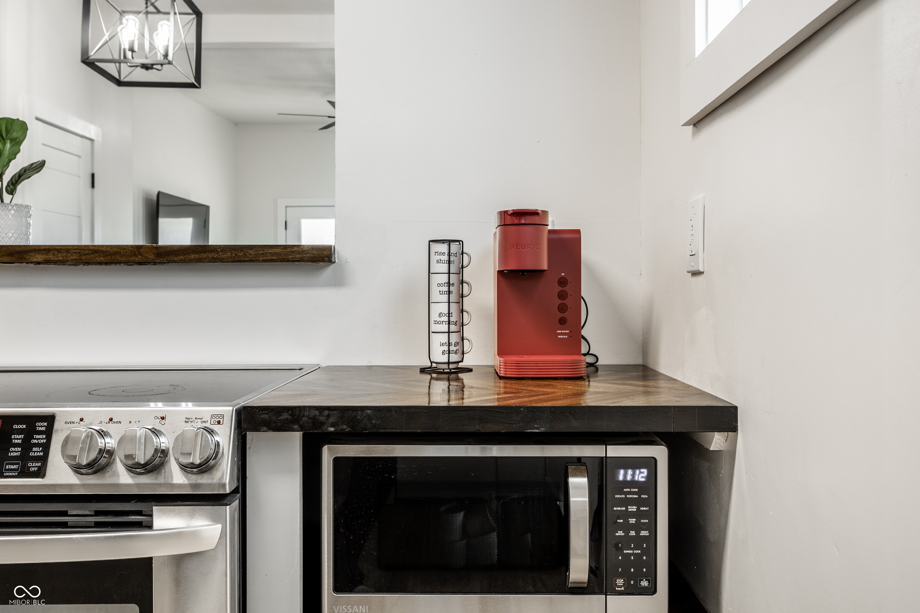 1204-1206 Hoyt Avenue