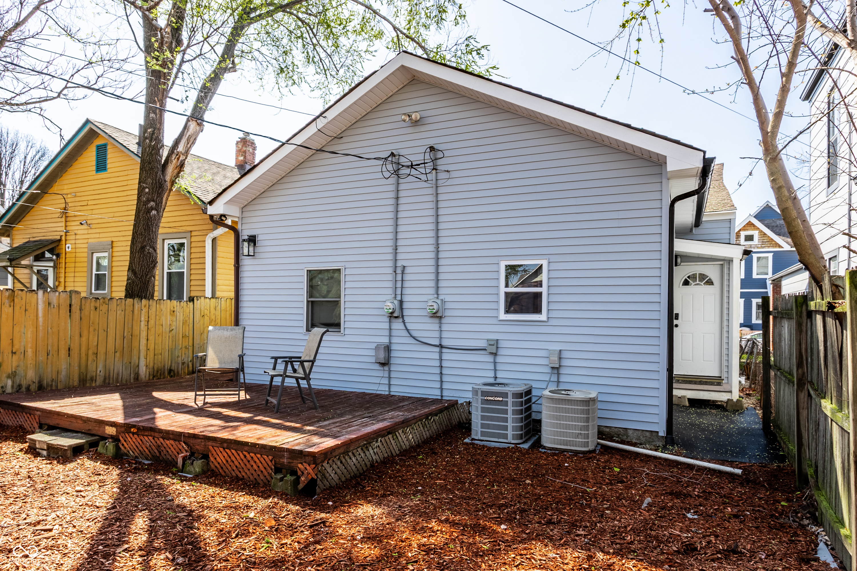 1204-1206 Hoyt Avenue