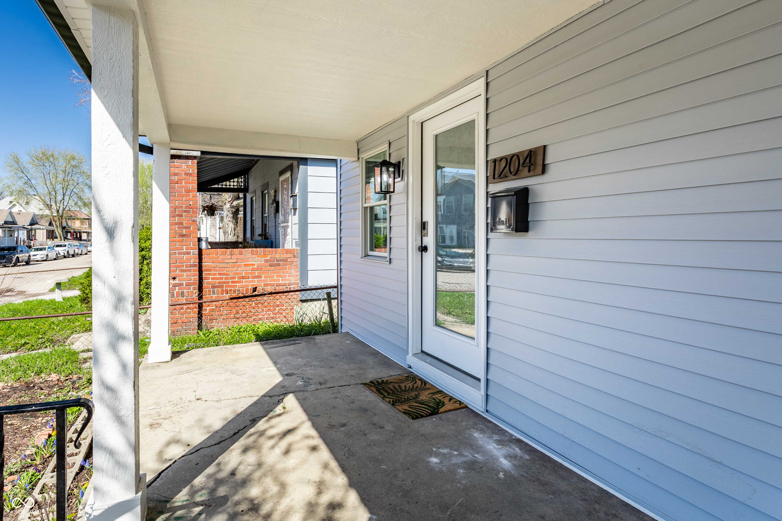 1204-1206 Hoyt Avenue