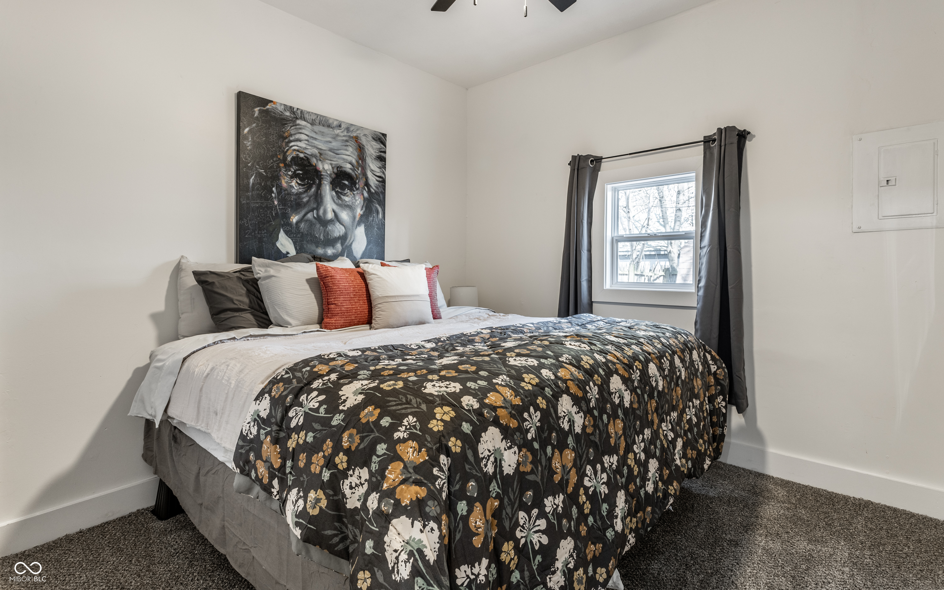 1204-1206 Hoyt Avenue