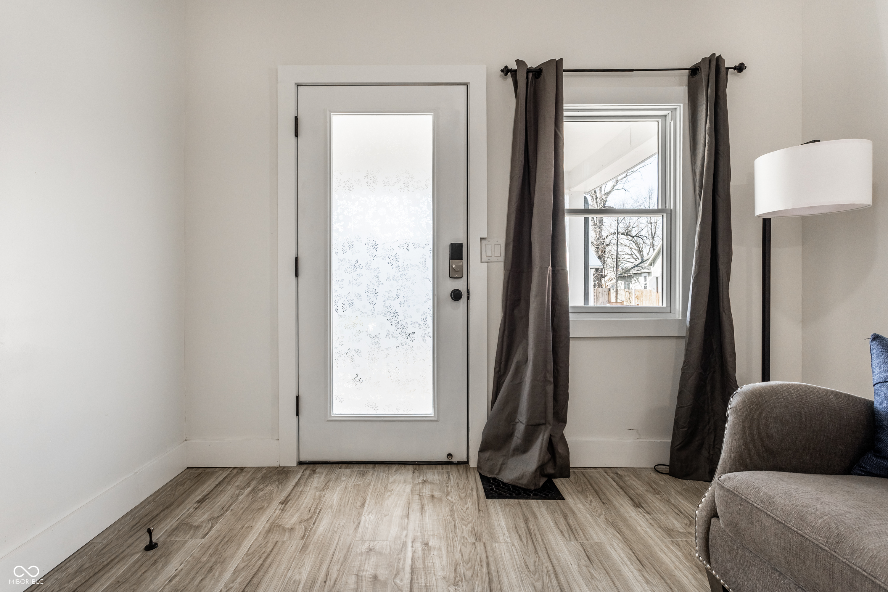 1204-1206 Hoyt Avenue