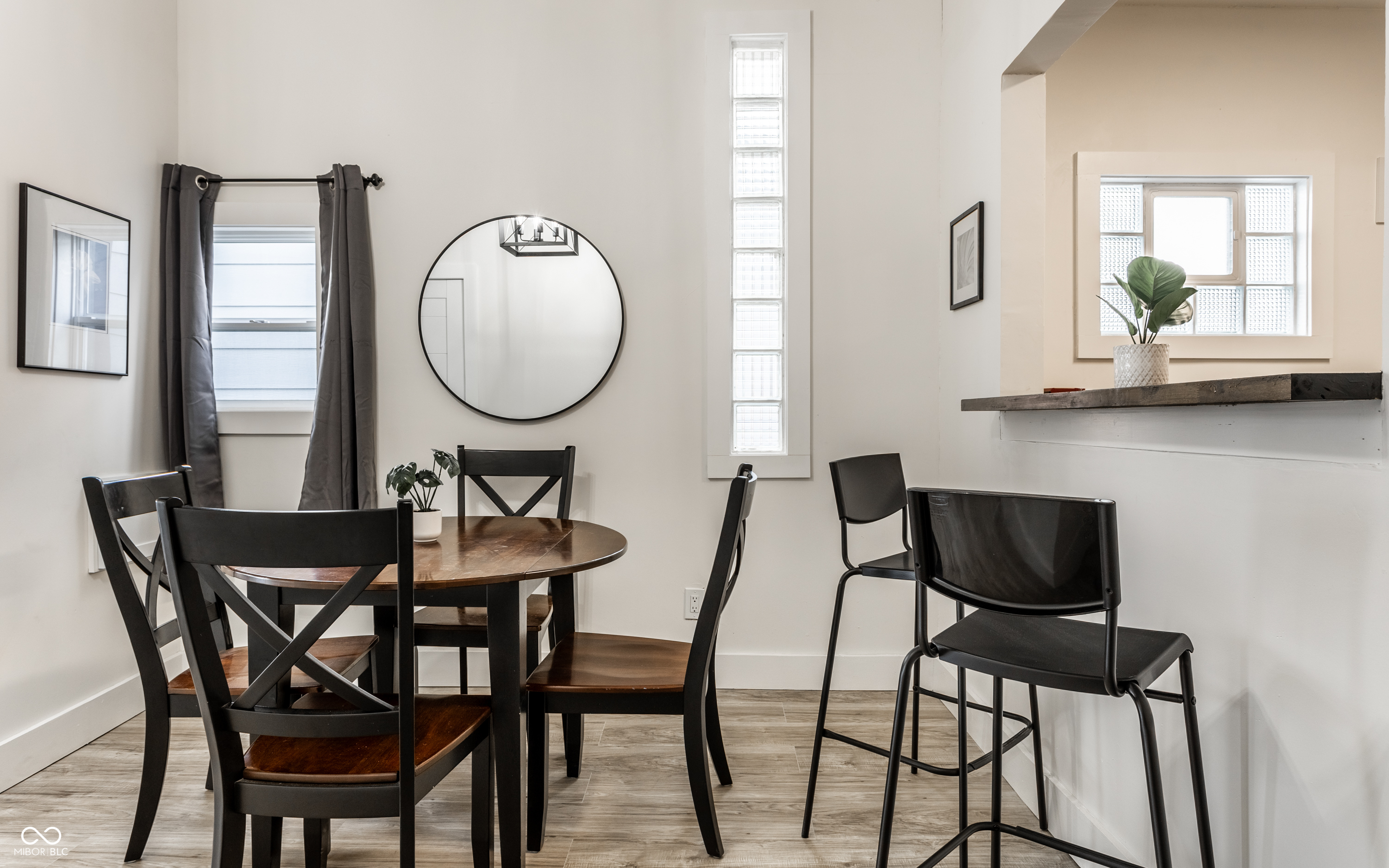 1204-1206 Hoyt Avenue