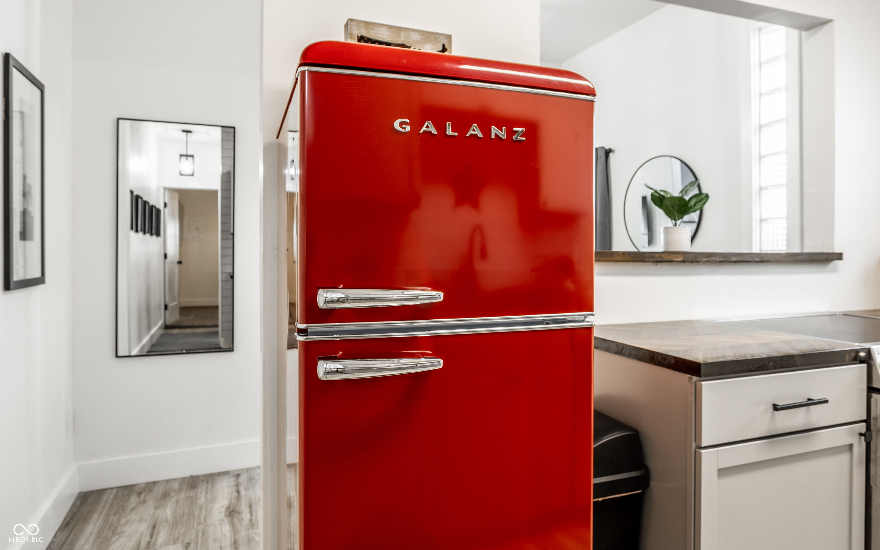 1204-1206 Hoyt Avenue