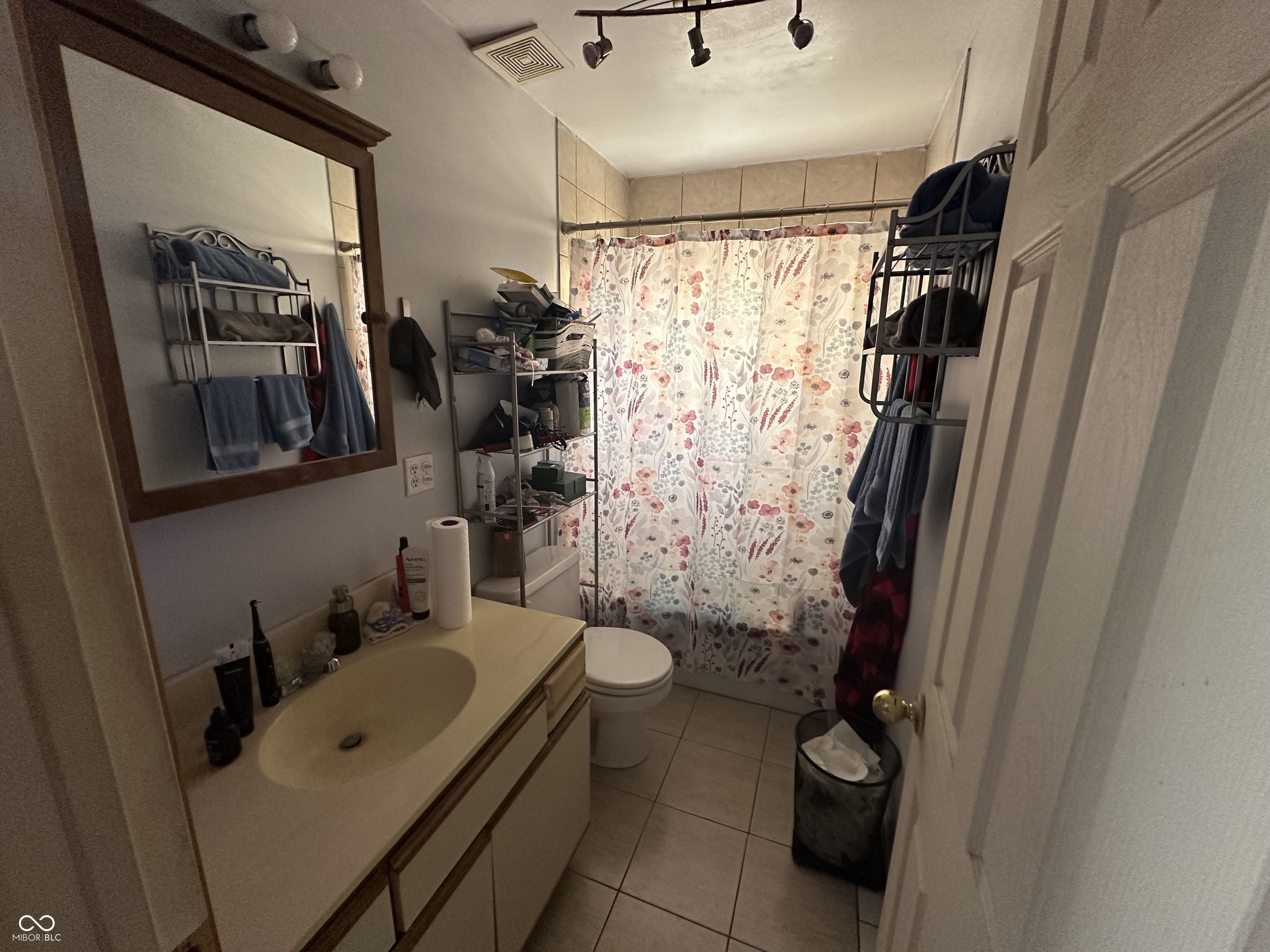 1204-1206 Hoyt Avenue