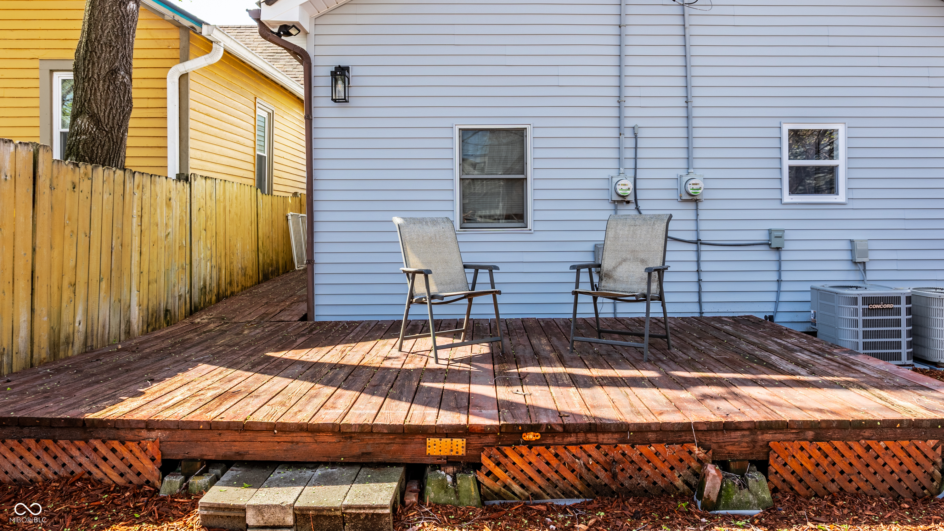 1204-1206 Hoyt Avenue