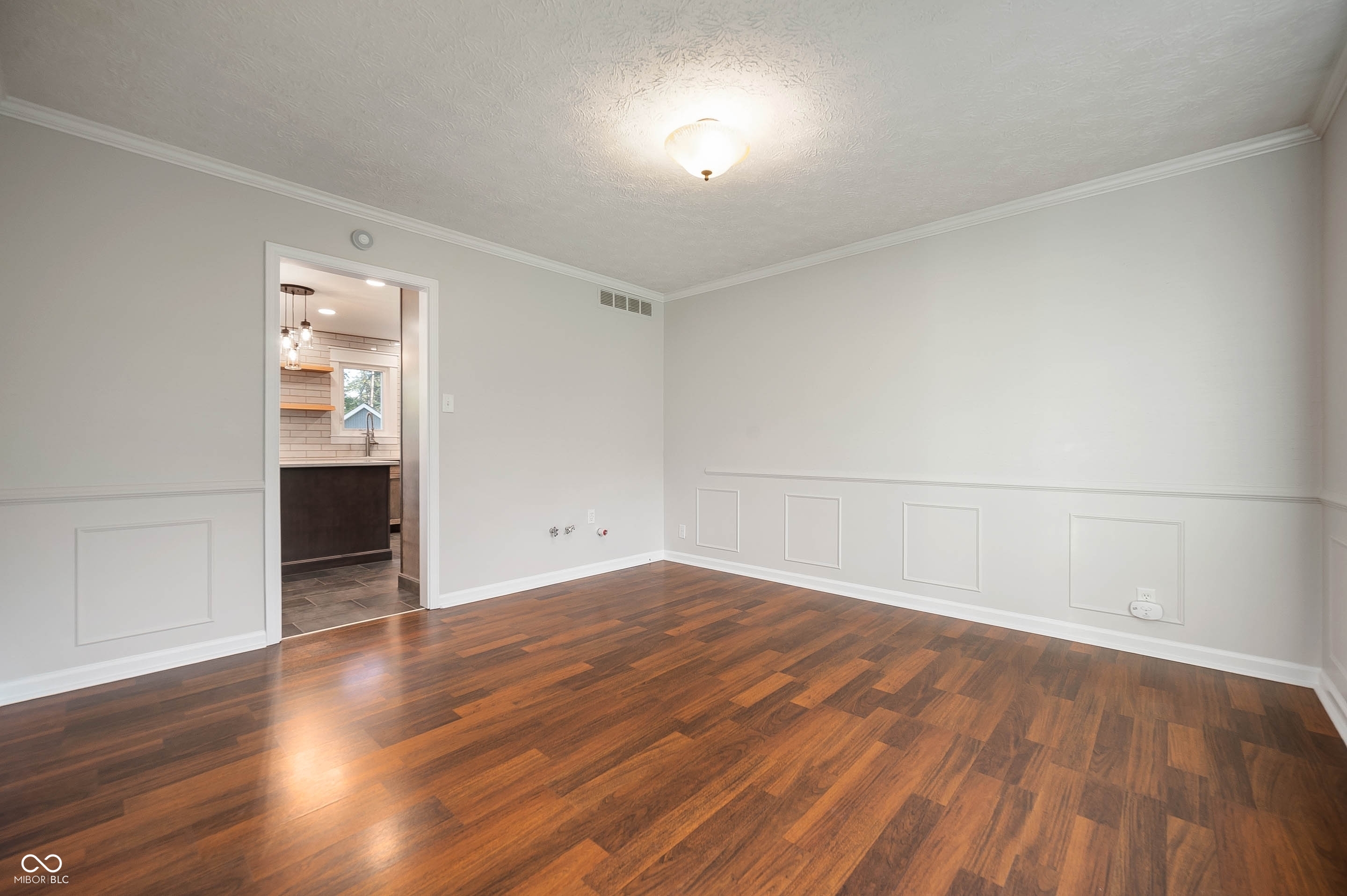 1346 Smokey Row Lane