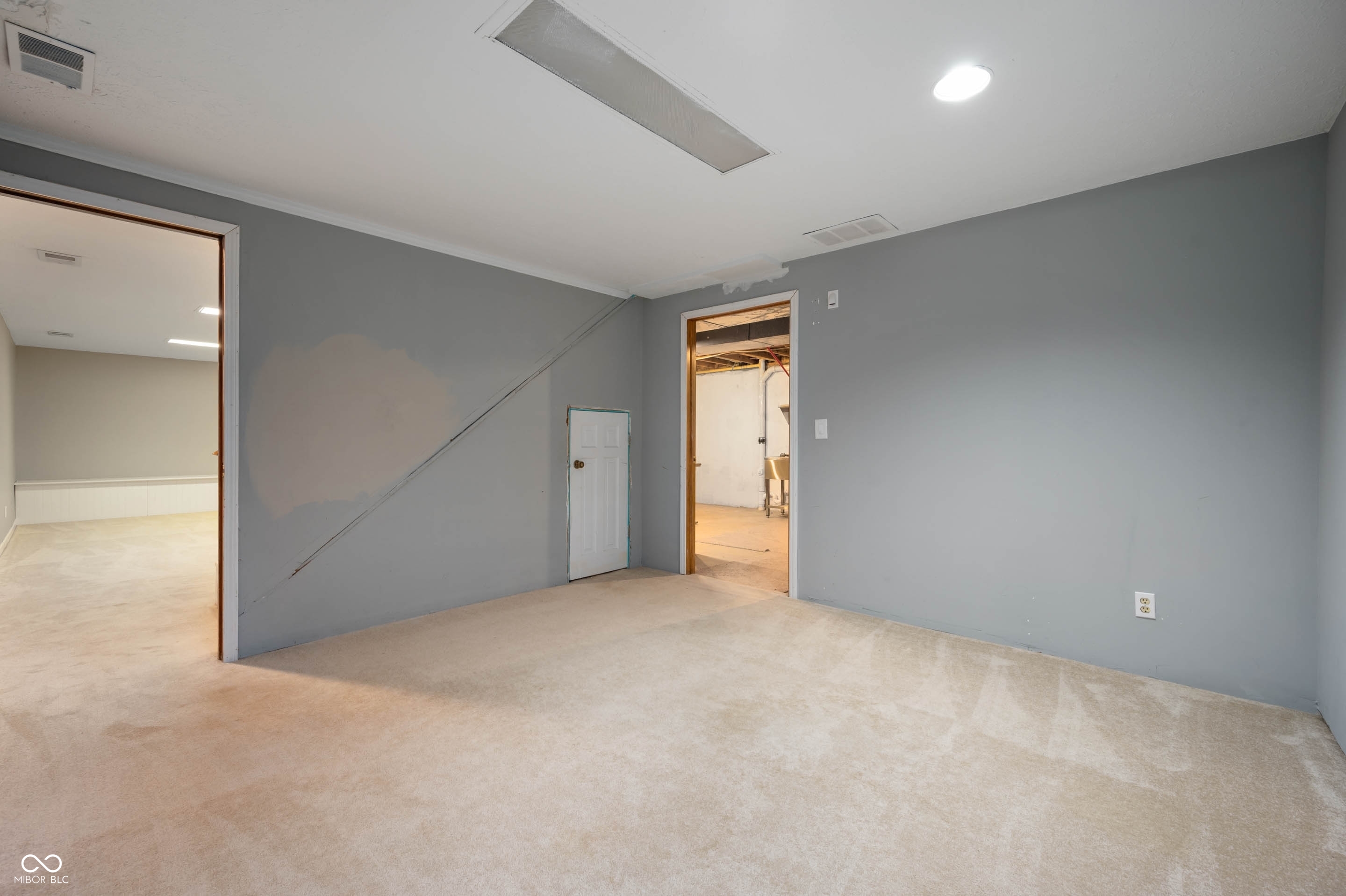 1346 Smokey Row Lane