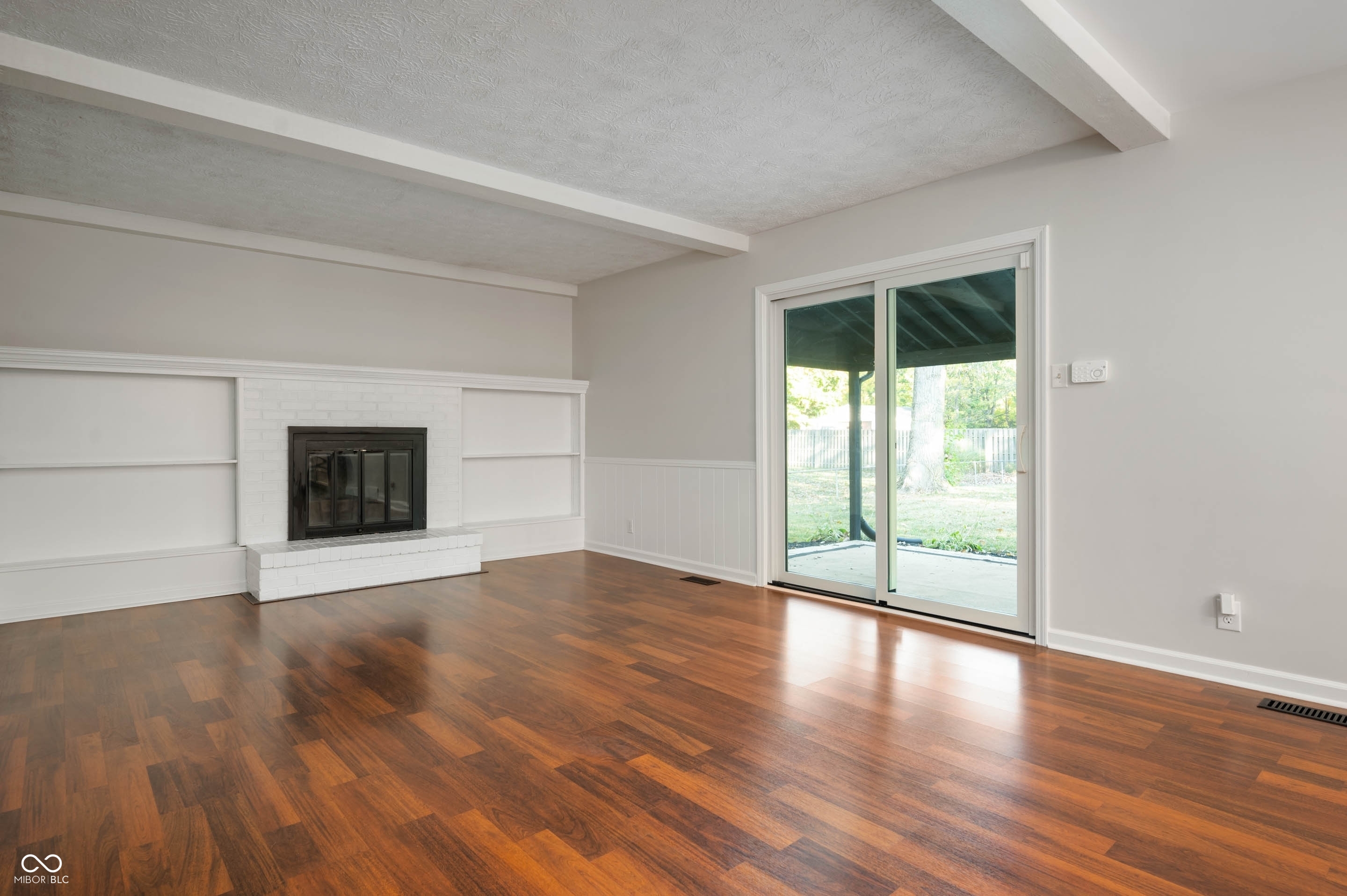 1346 Smokey Row Lane