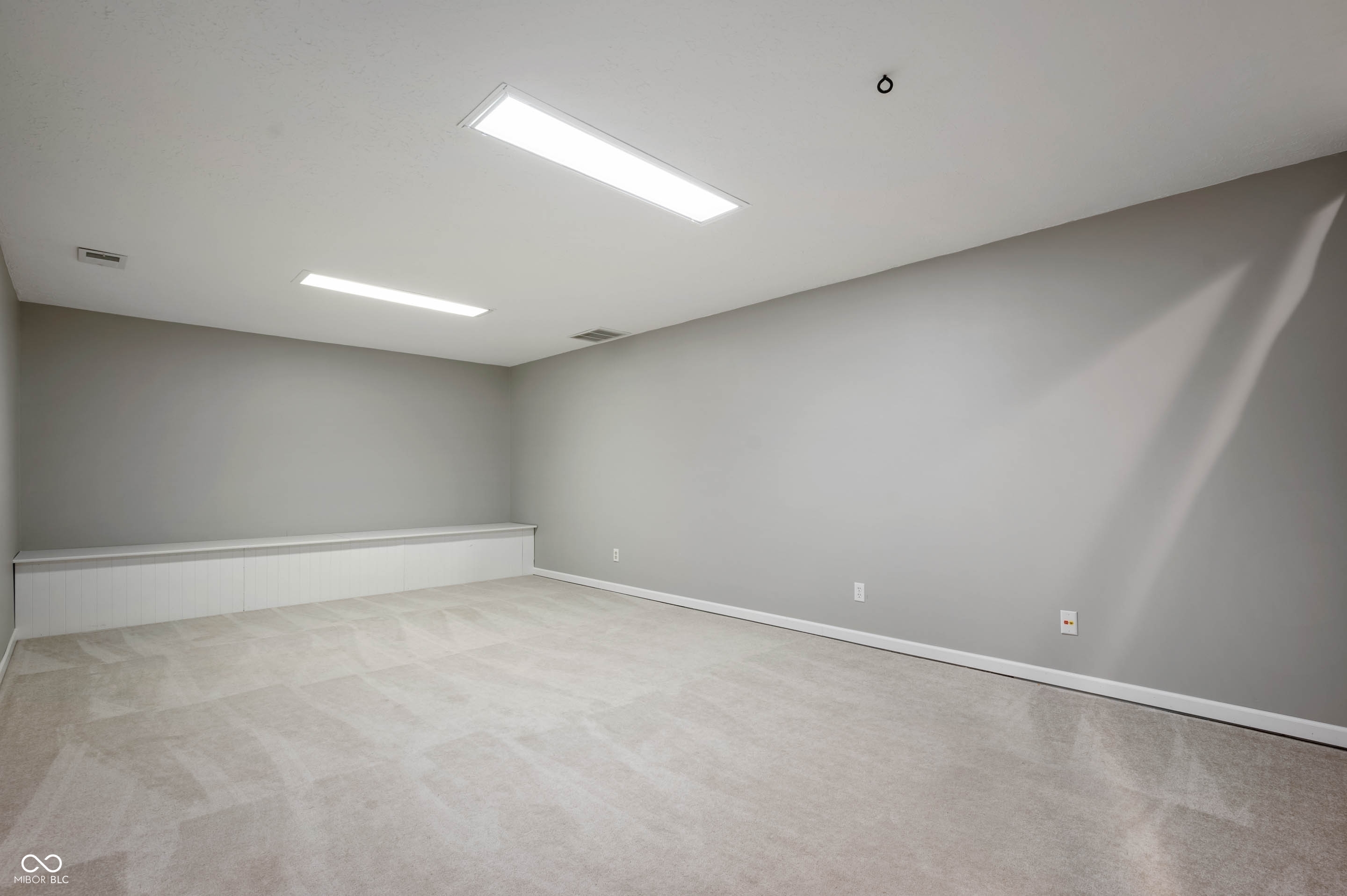 1346 Smokey Row Lane