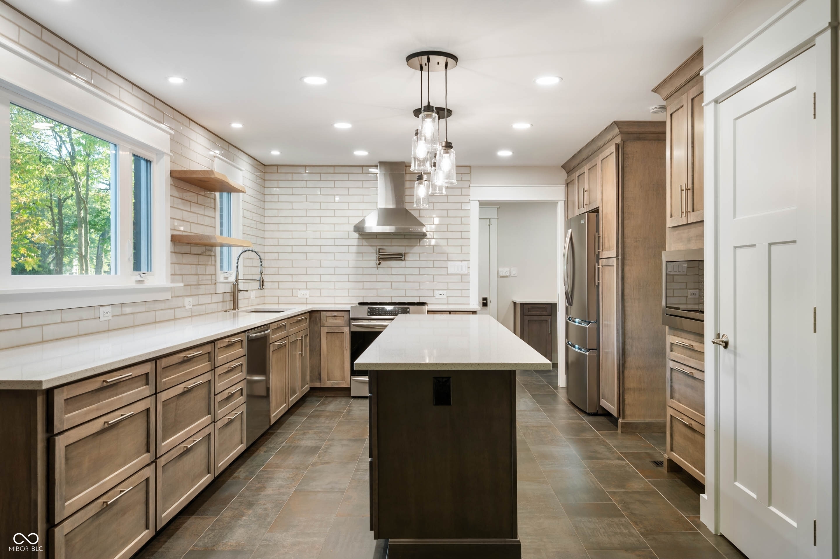 1346 Smokey Row Lane