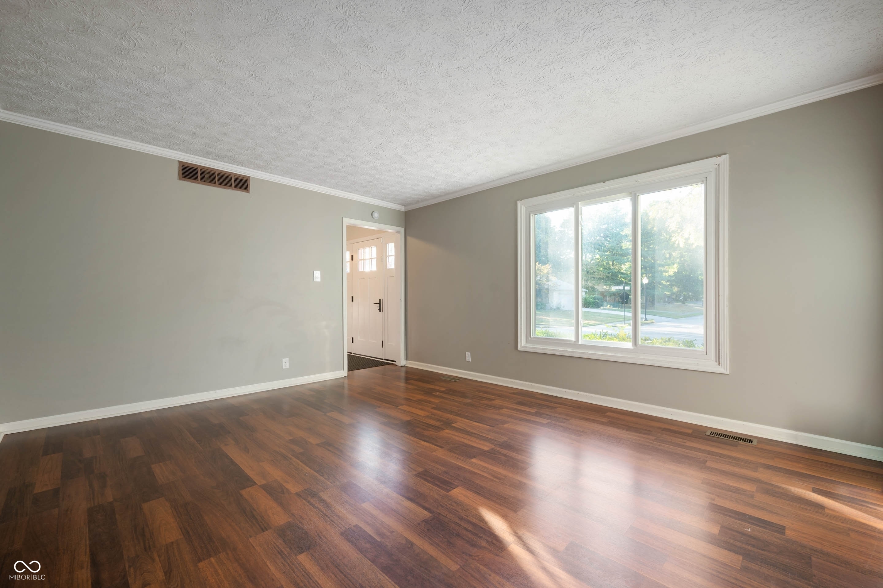 1346 Smokey Row Lane