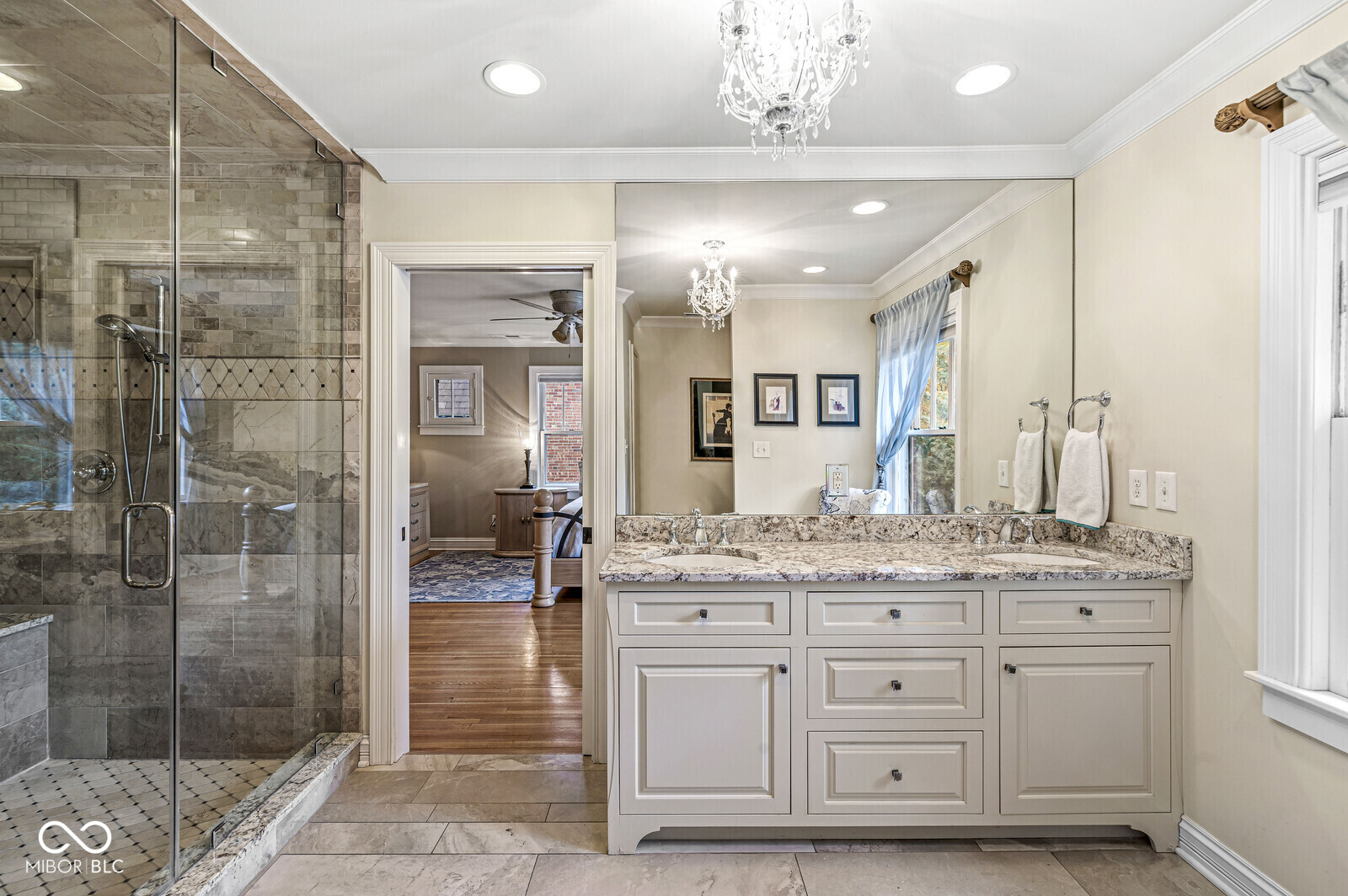 5017 N Pennsylvania Street