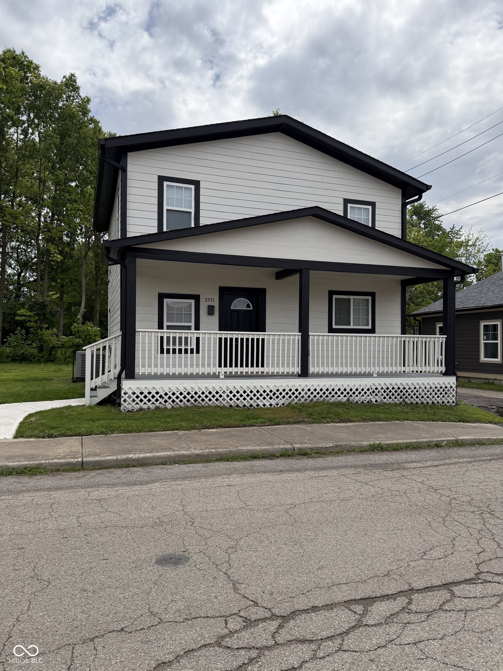 977 W 26th Street