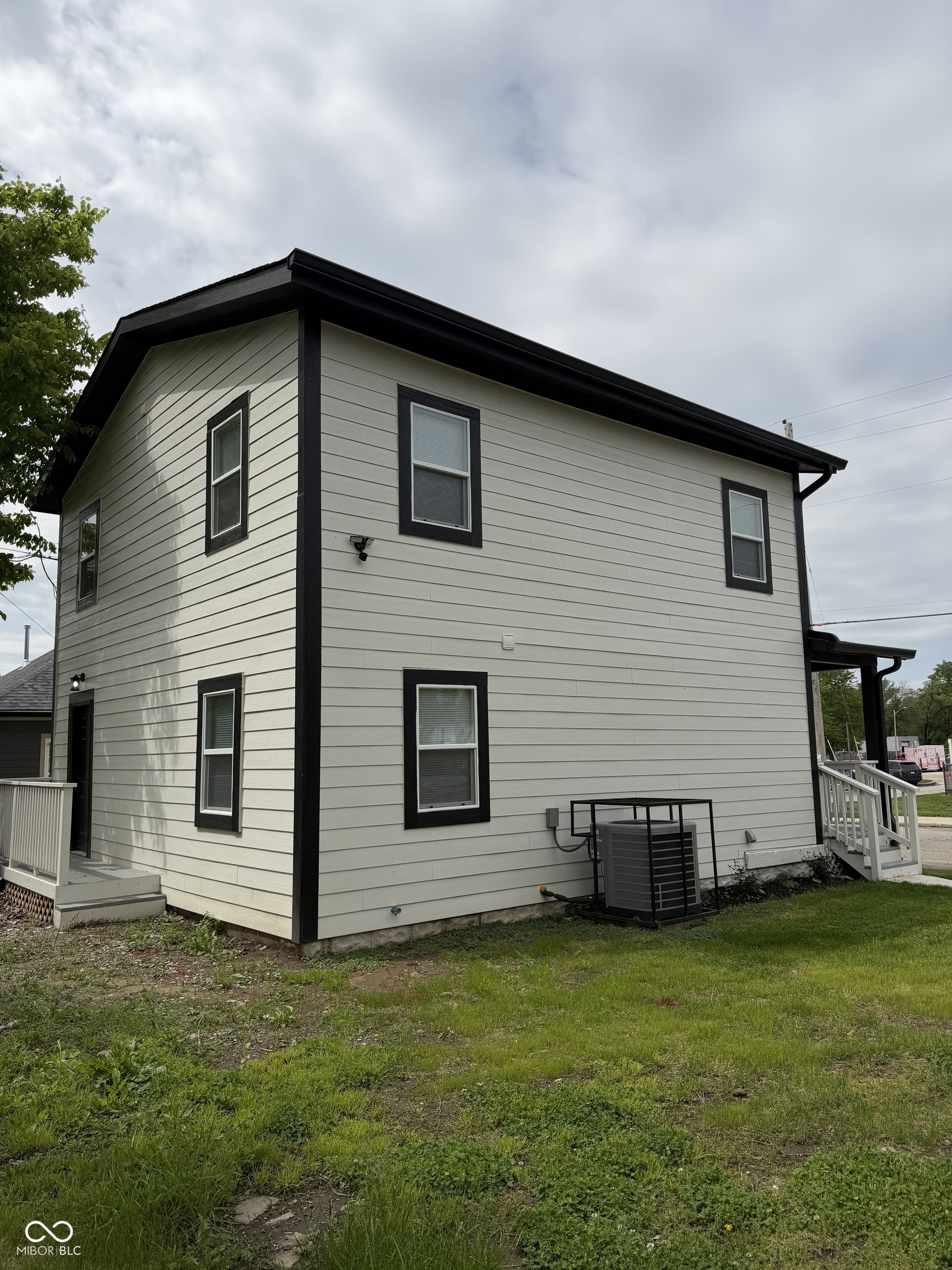977 W 26th Street