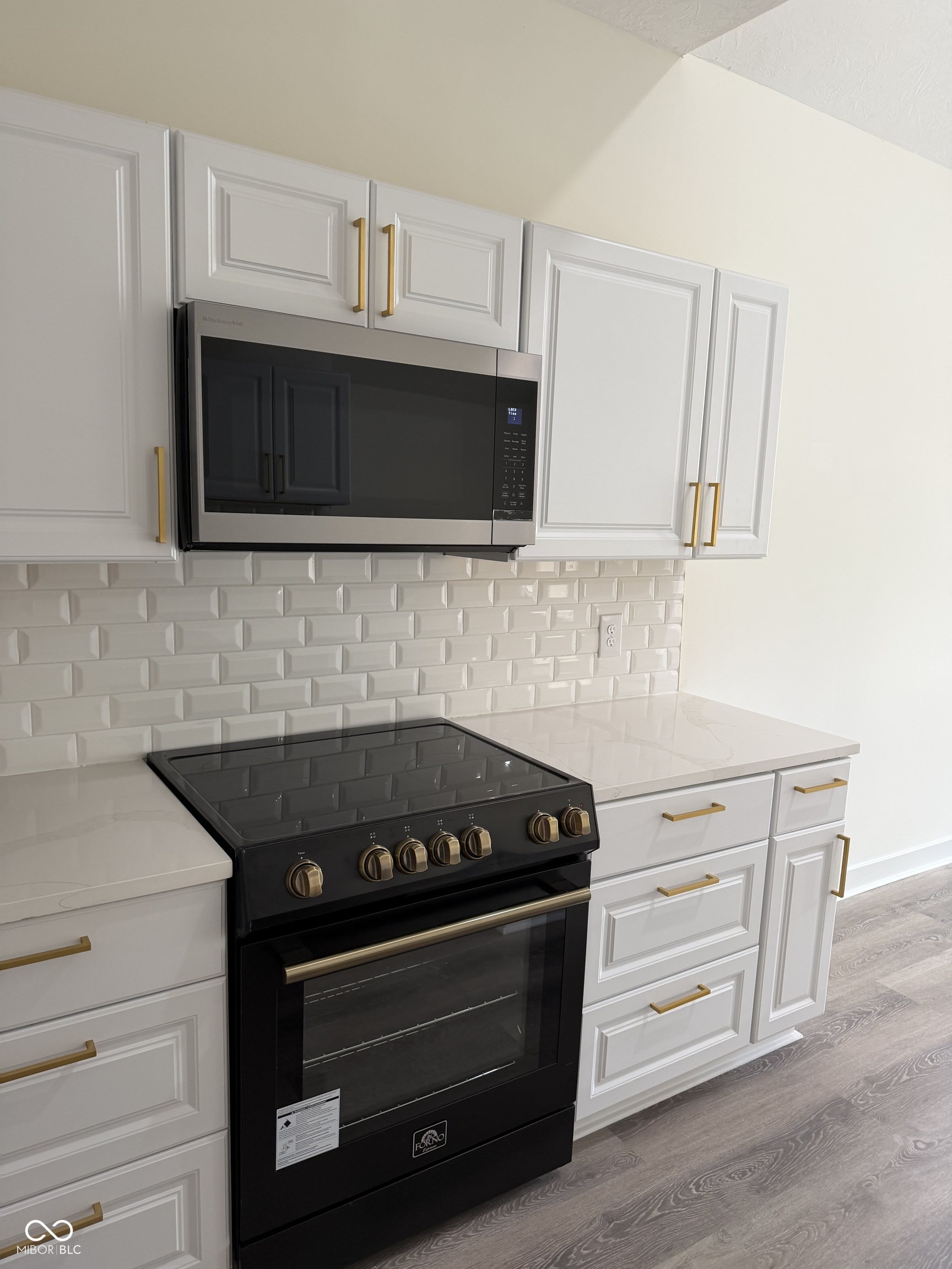 977 W 26th Street