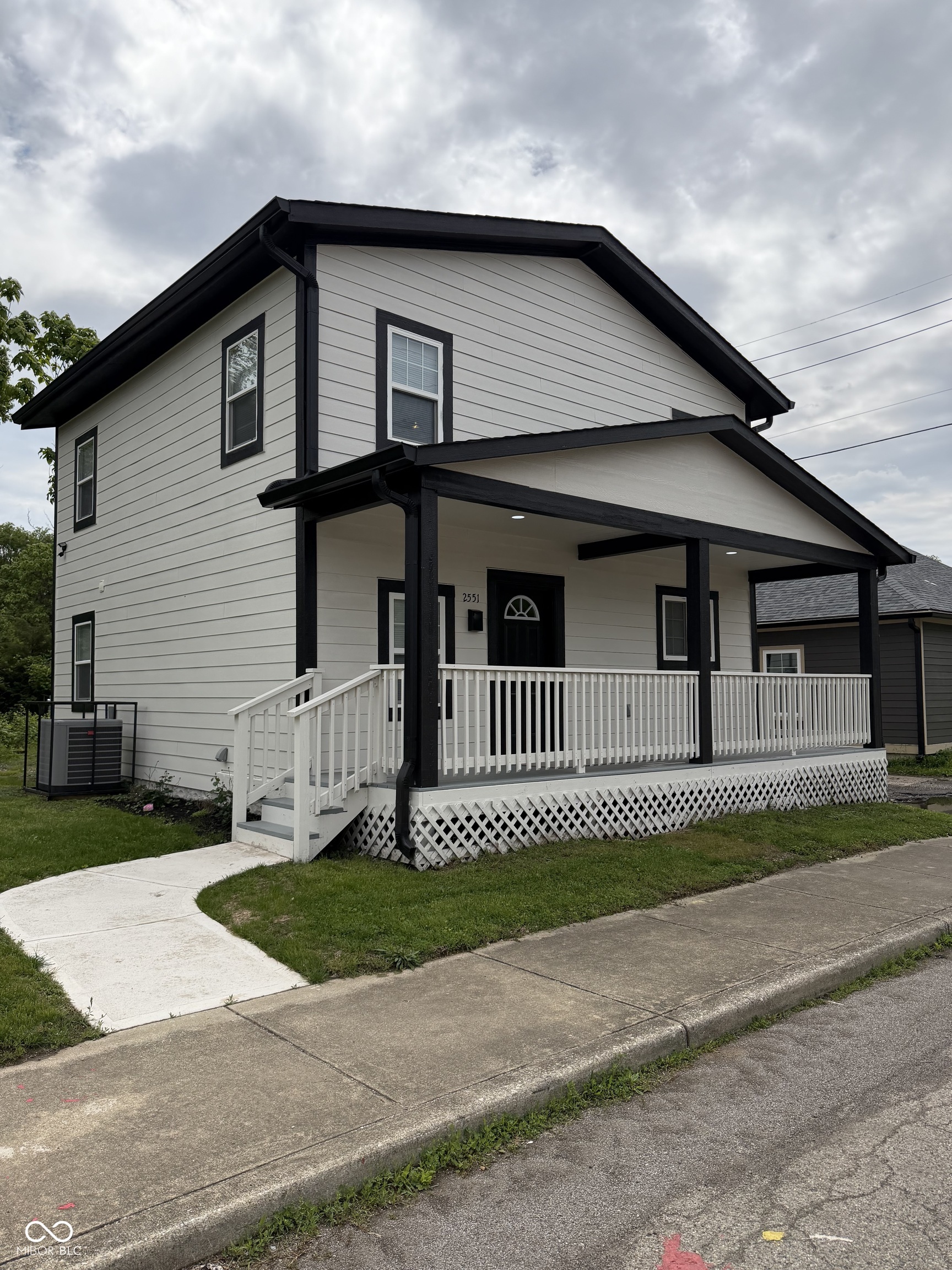 977 W 26th Street