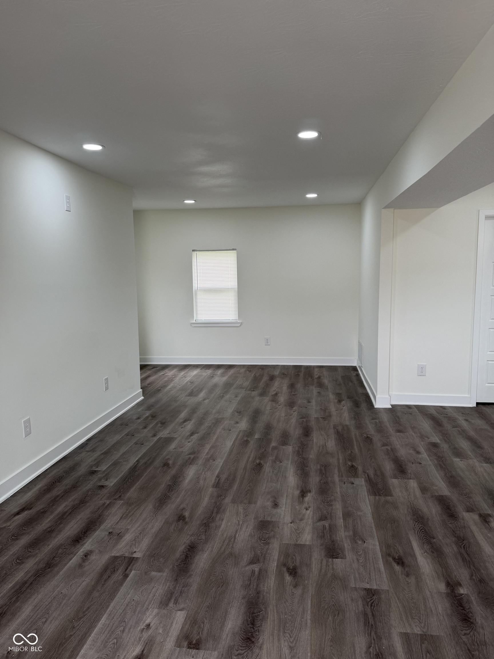 977 W 26th Street