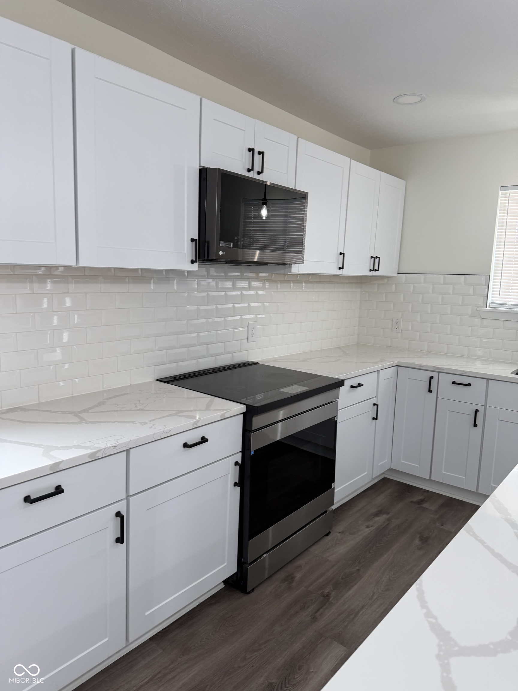 977 W 26th Street