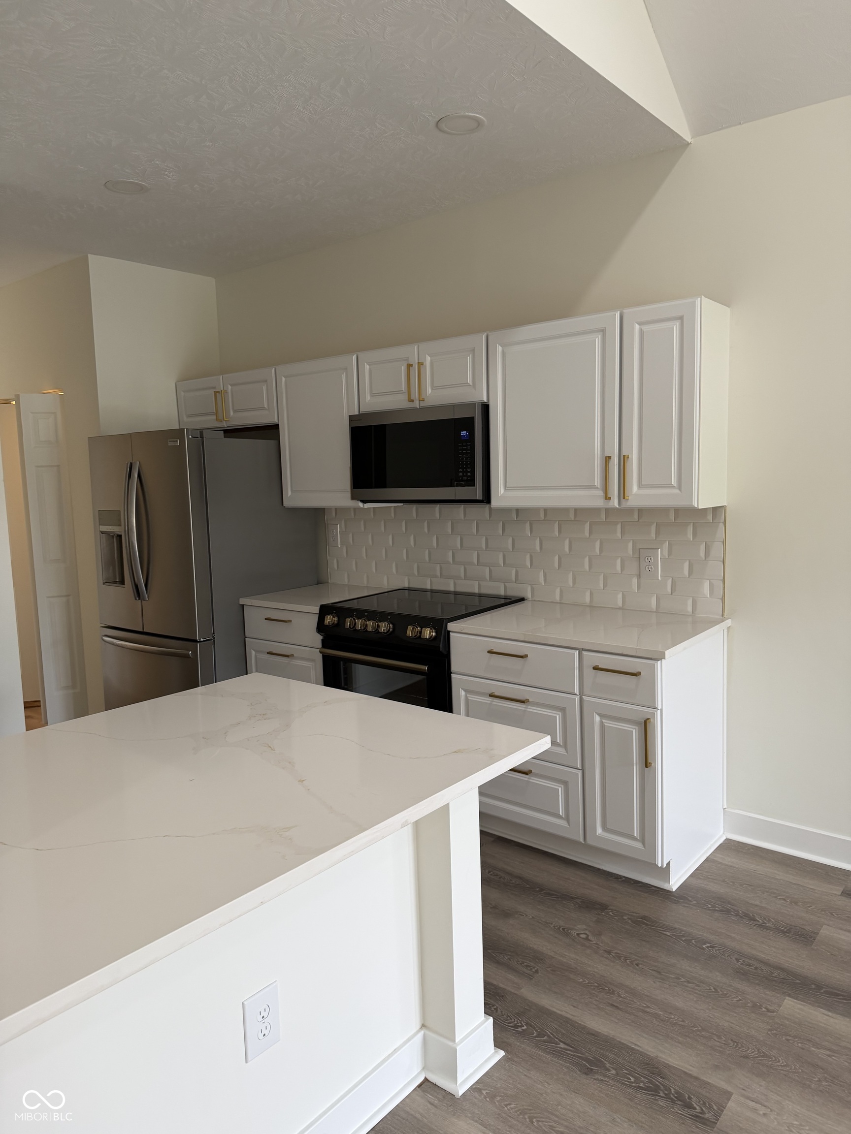 977 W 26th Street