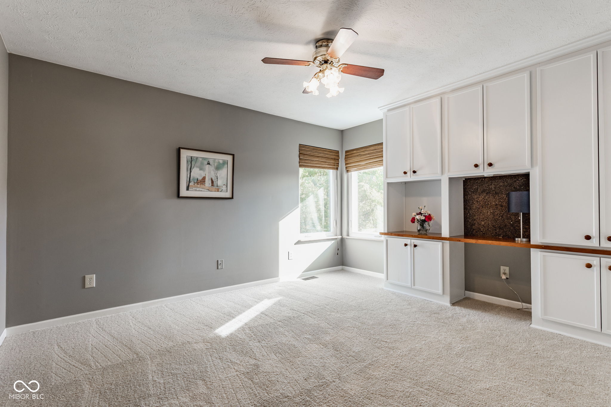 3103 Grandview Way