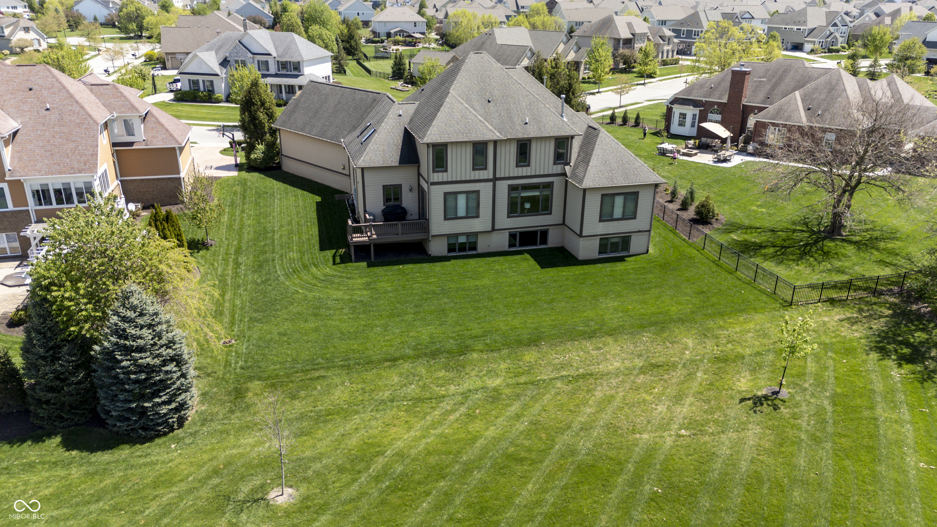 10138 Backstretch Row