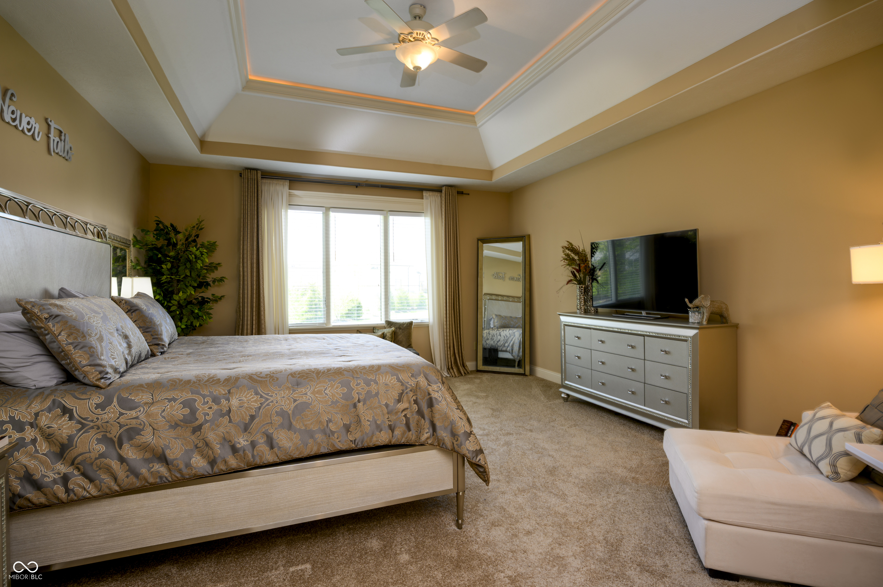 10138 Backstretch Row