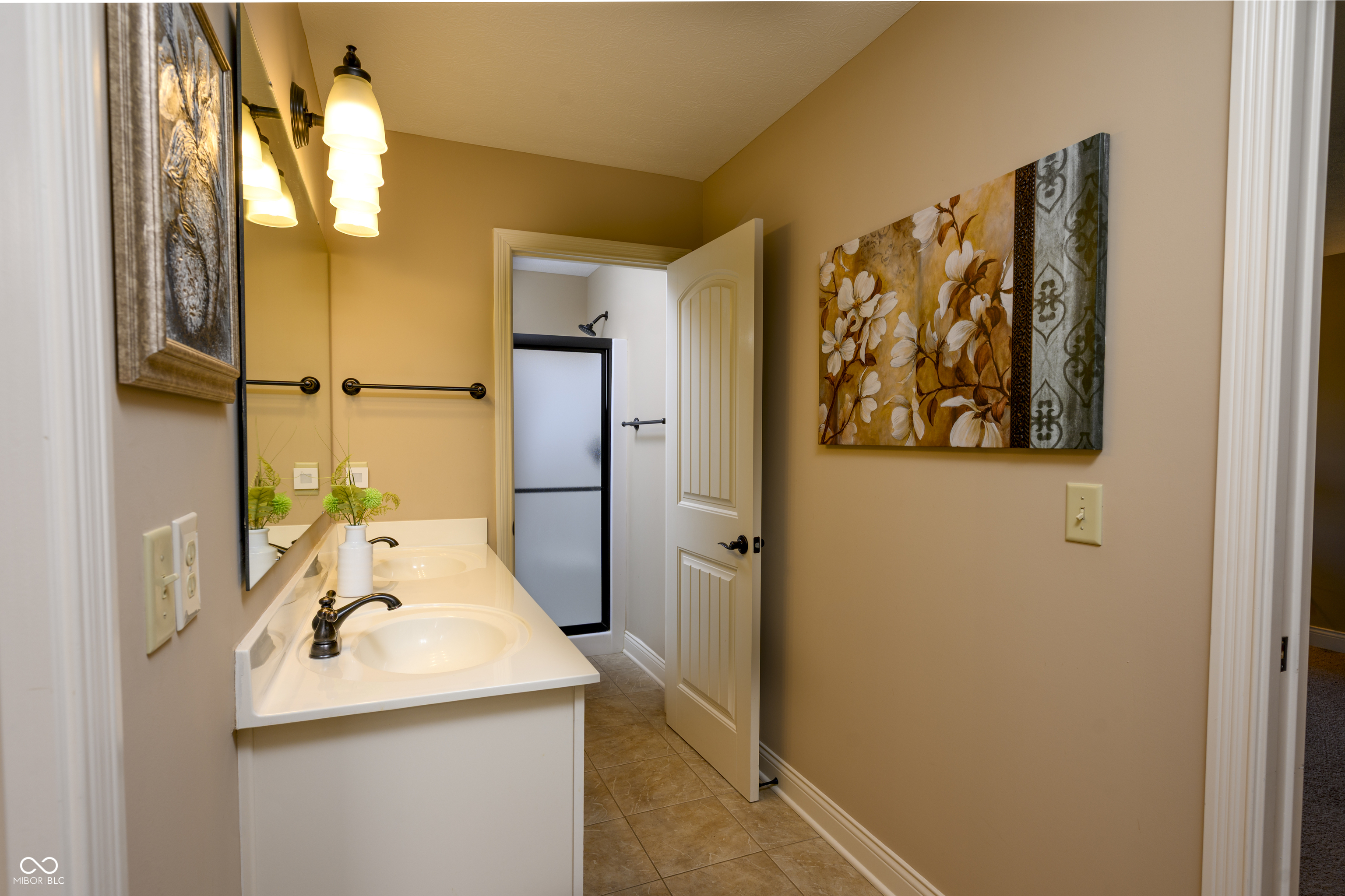 10138 Backstretch Row