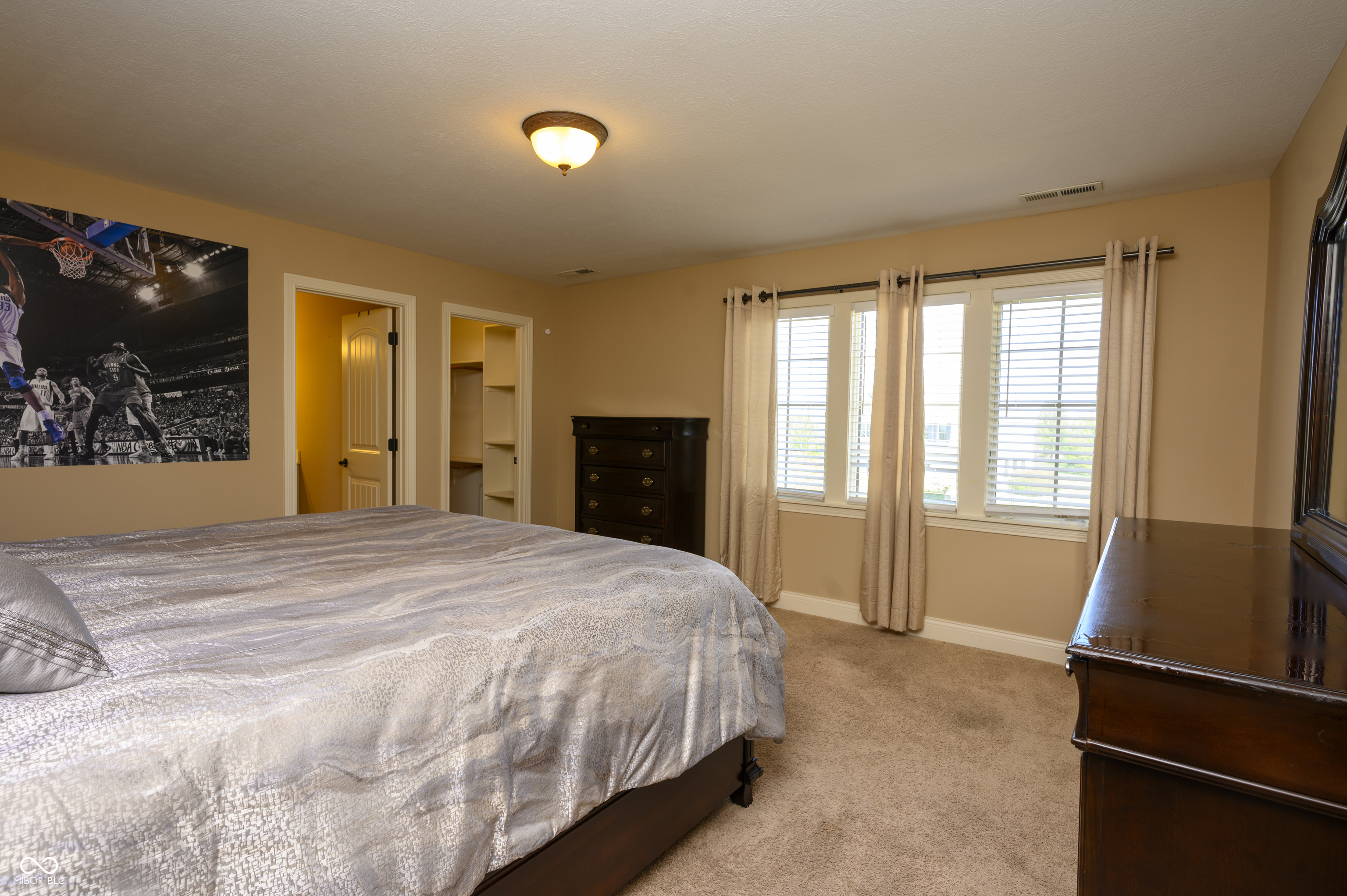 10138 Backstretch Row