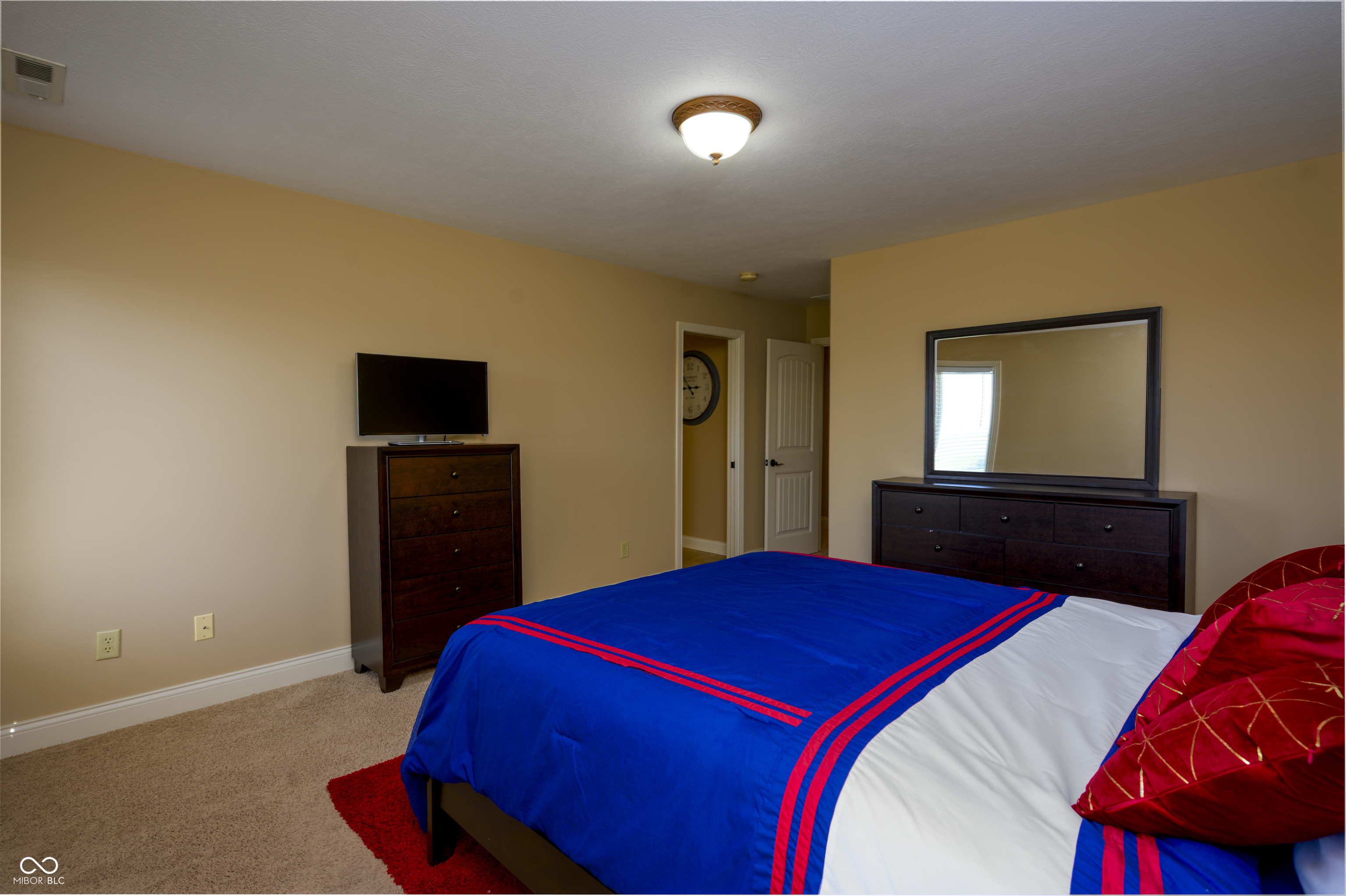 10138 Backstretch Row