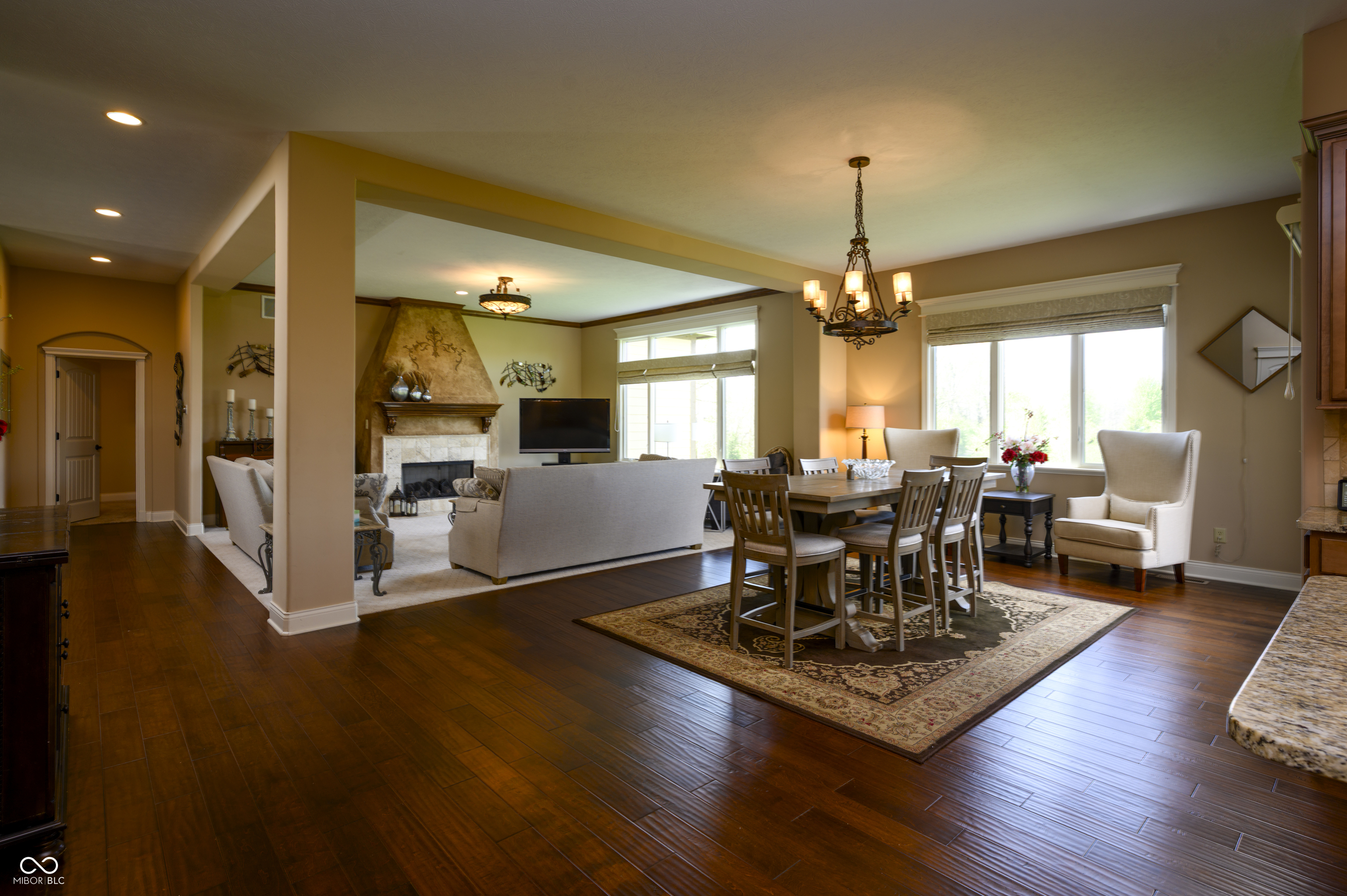 10138 Backstretch Row