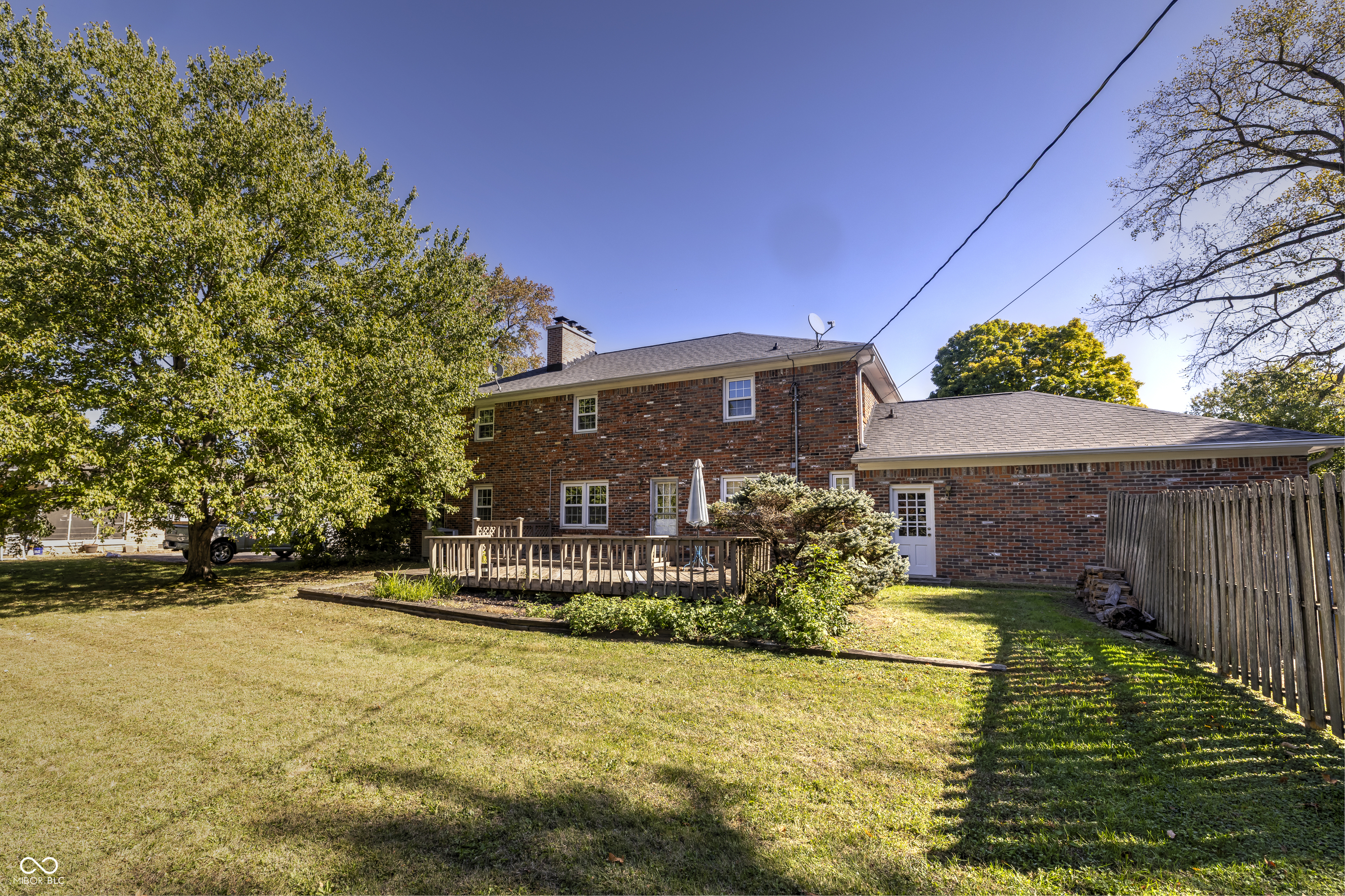 5504 Hawthorne Drive