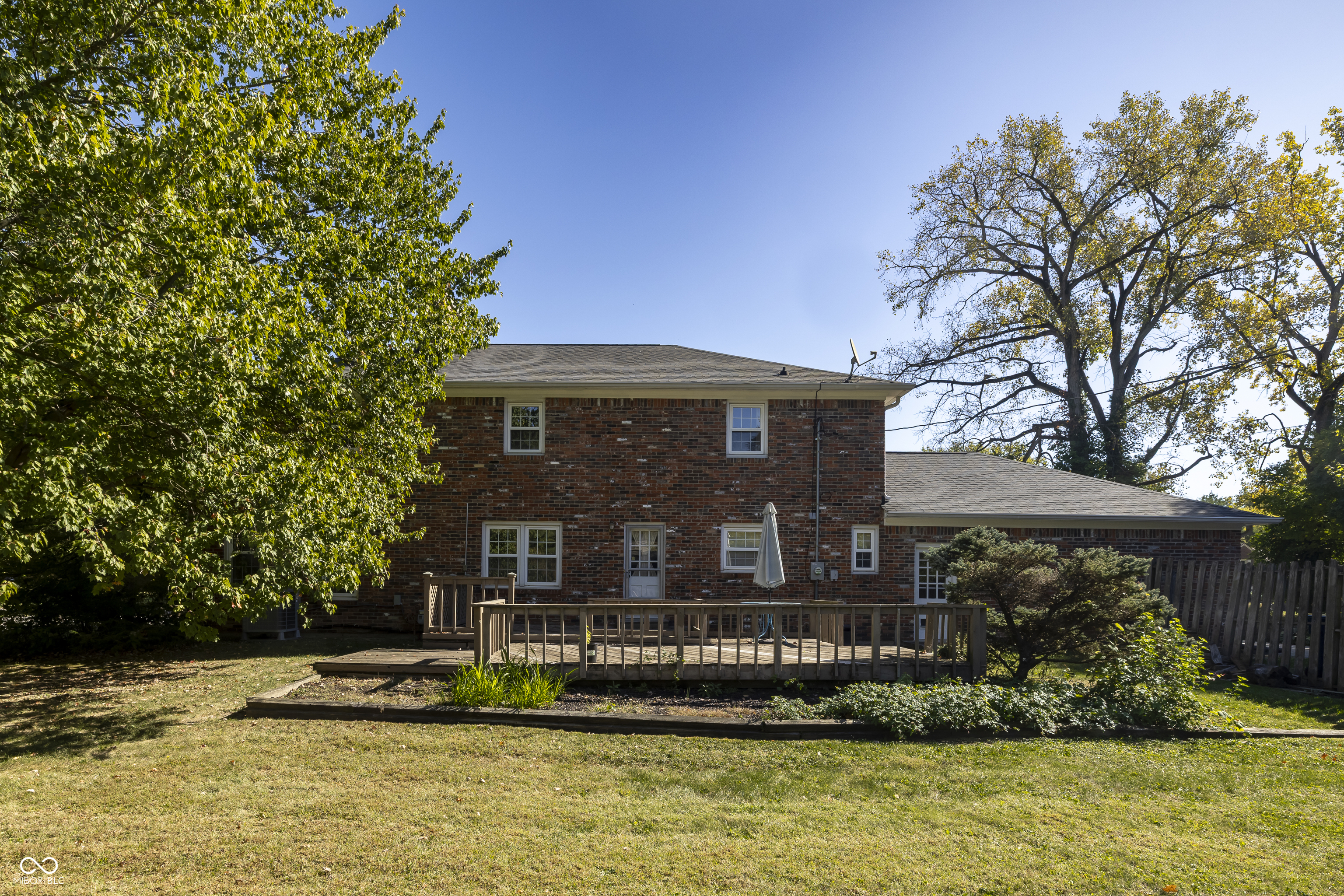 5504 Hawthorne Drive