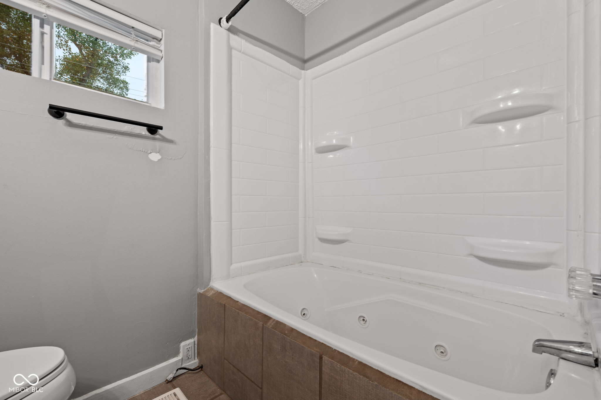 3239 N Colorado Avenue