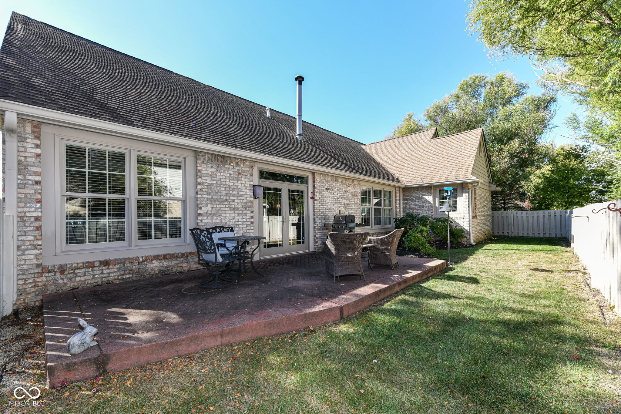 2484 Royal Boulevard