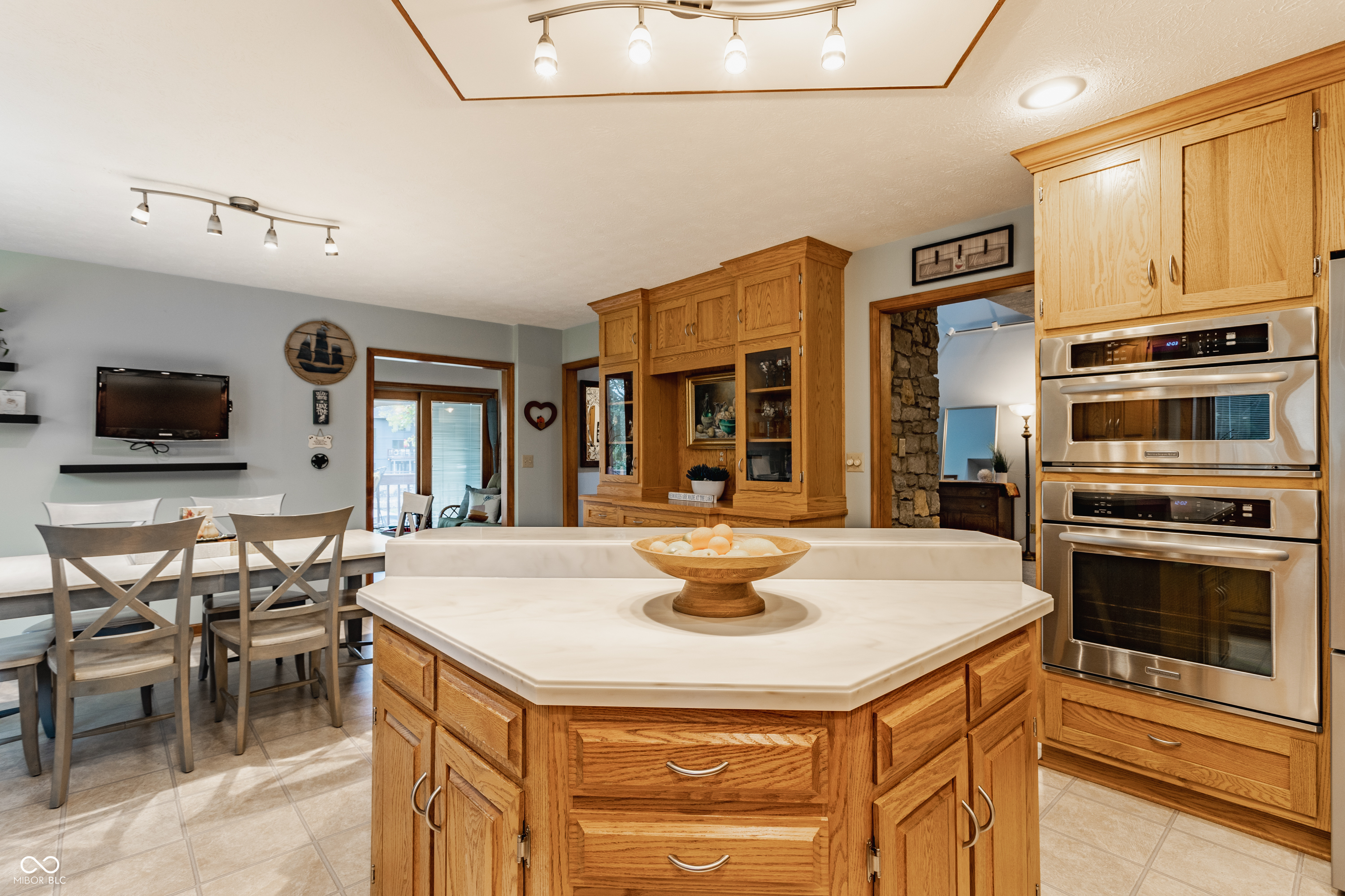 709 Pleasant Point Circle