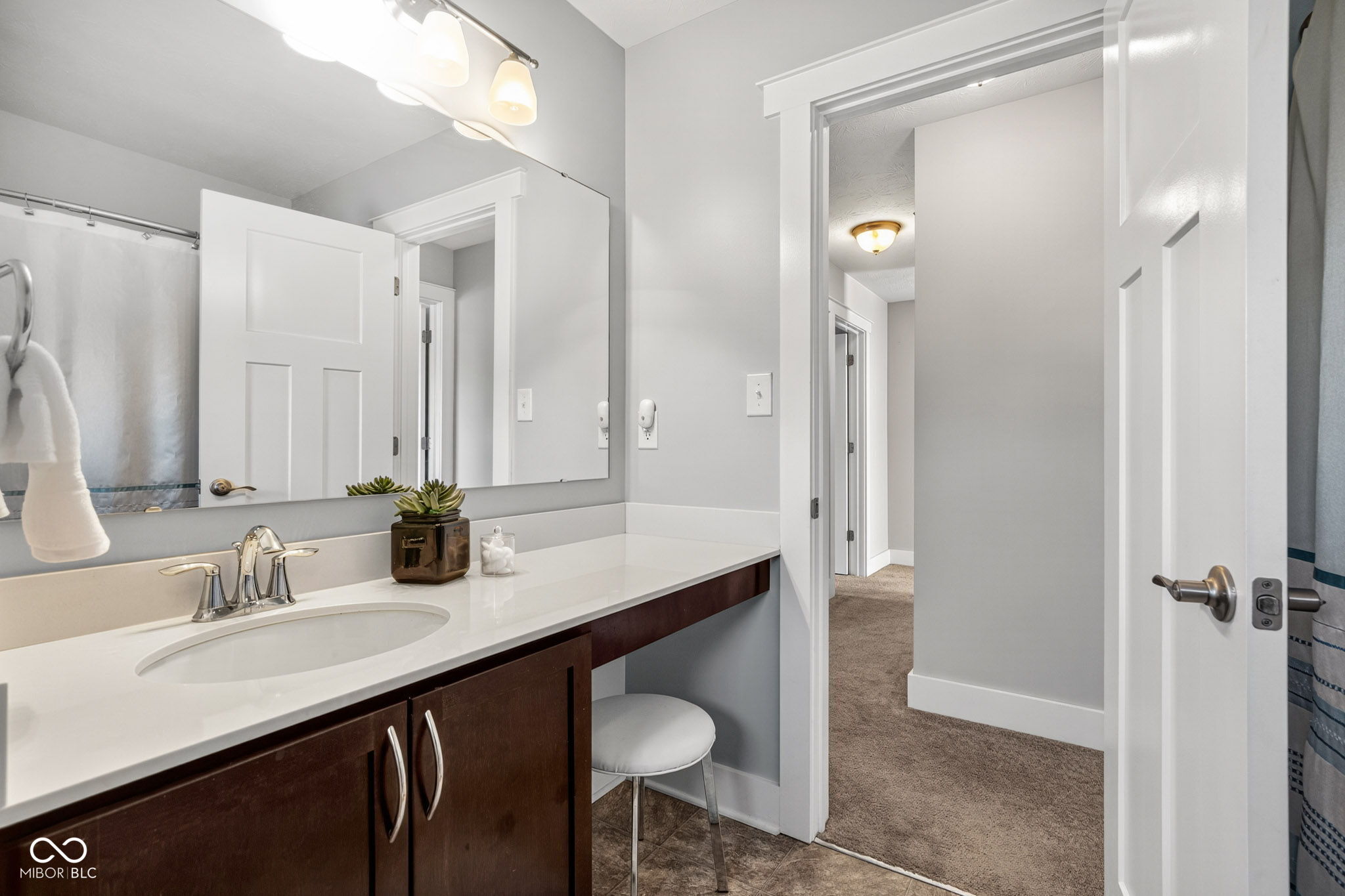 745 S Summerhaven Court