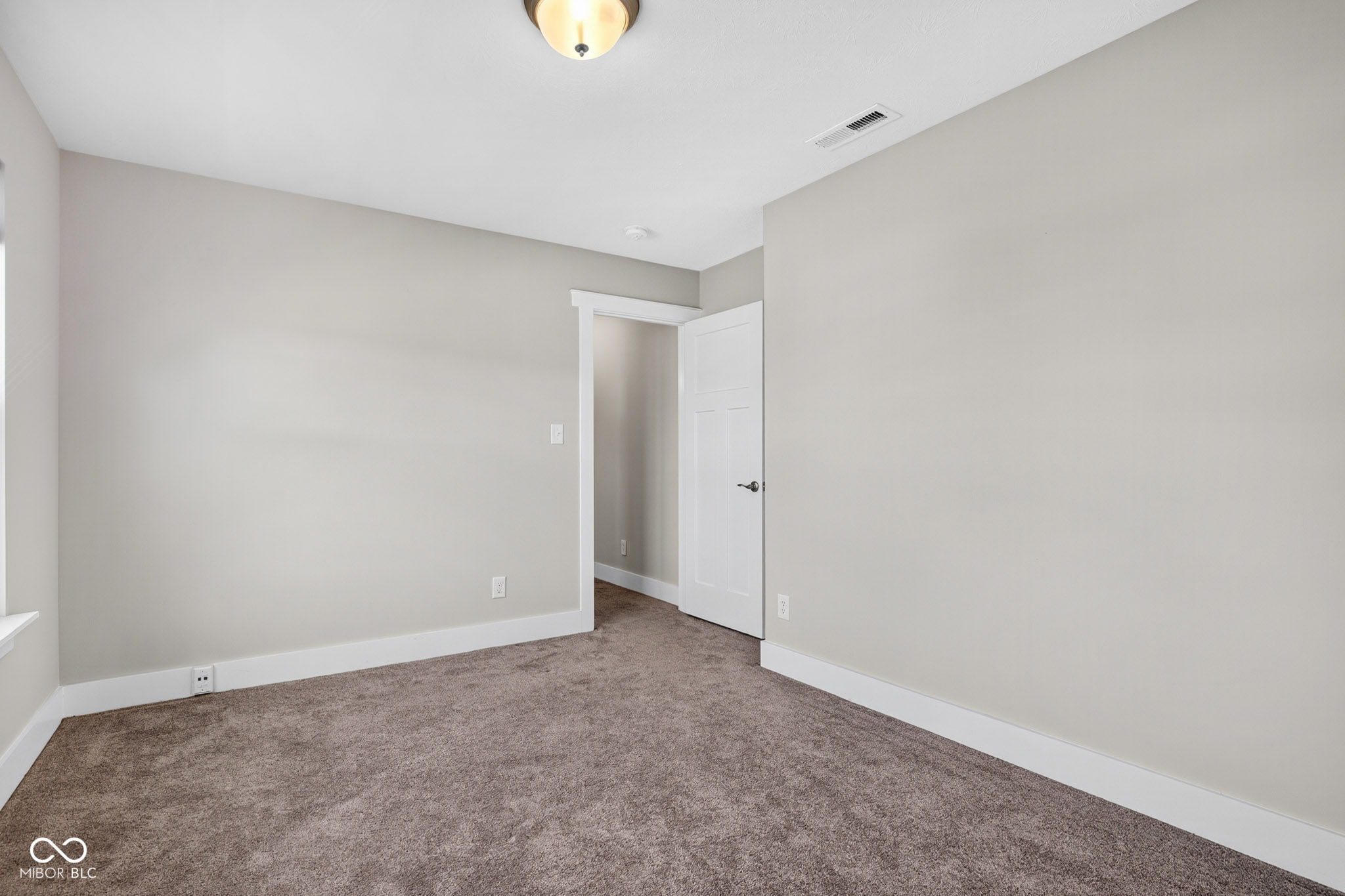 745 S Summerhaven Court