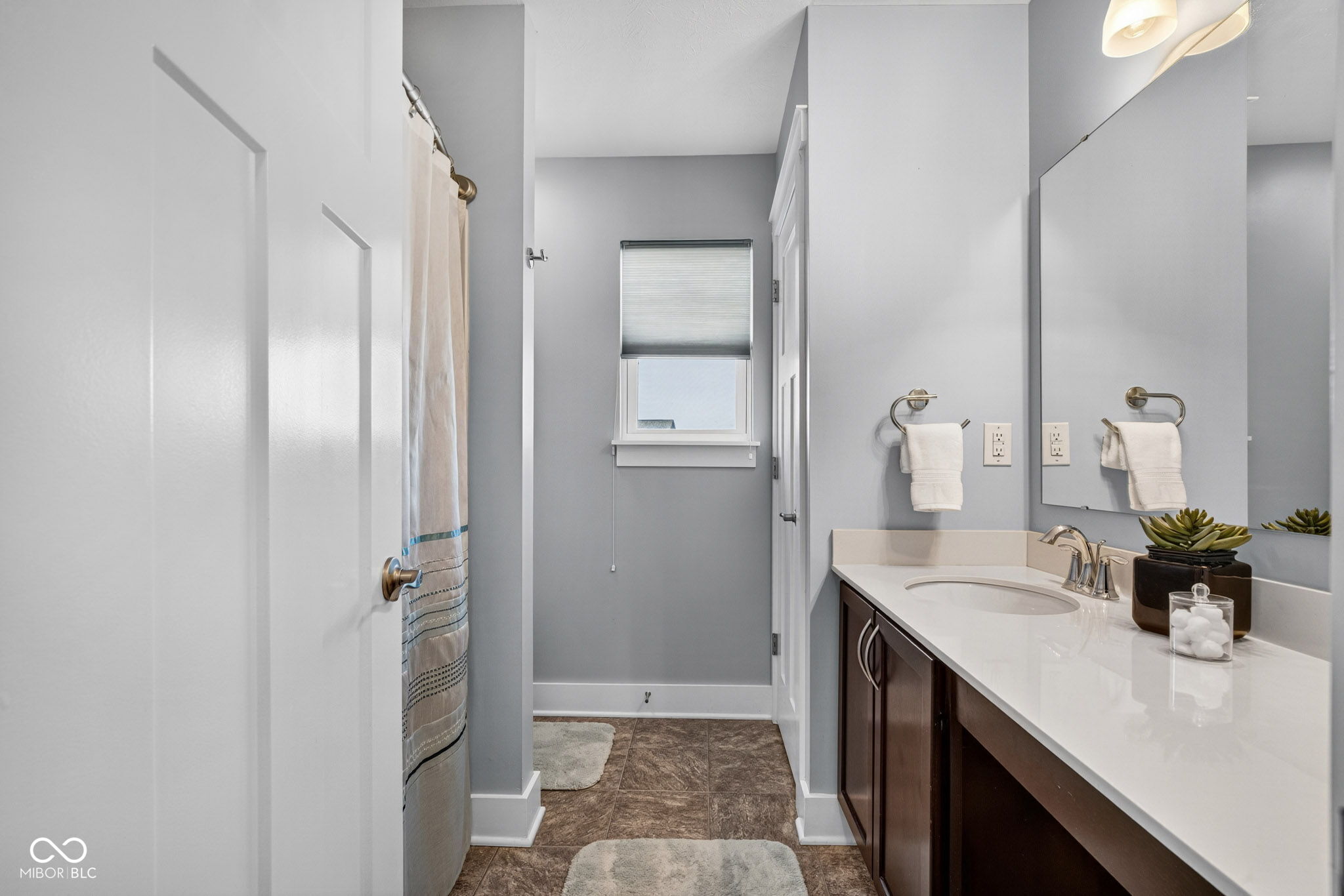 745 S Summerhaven Court