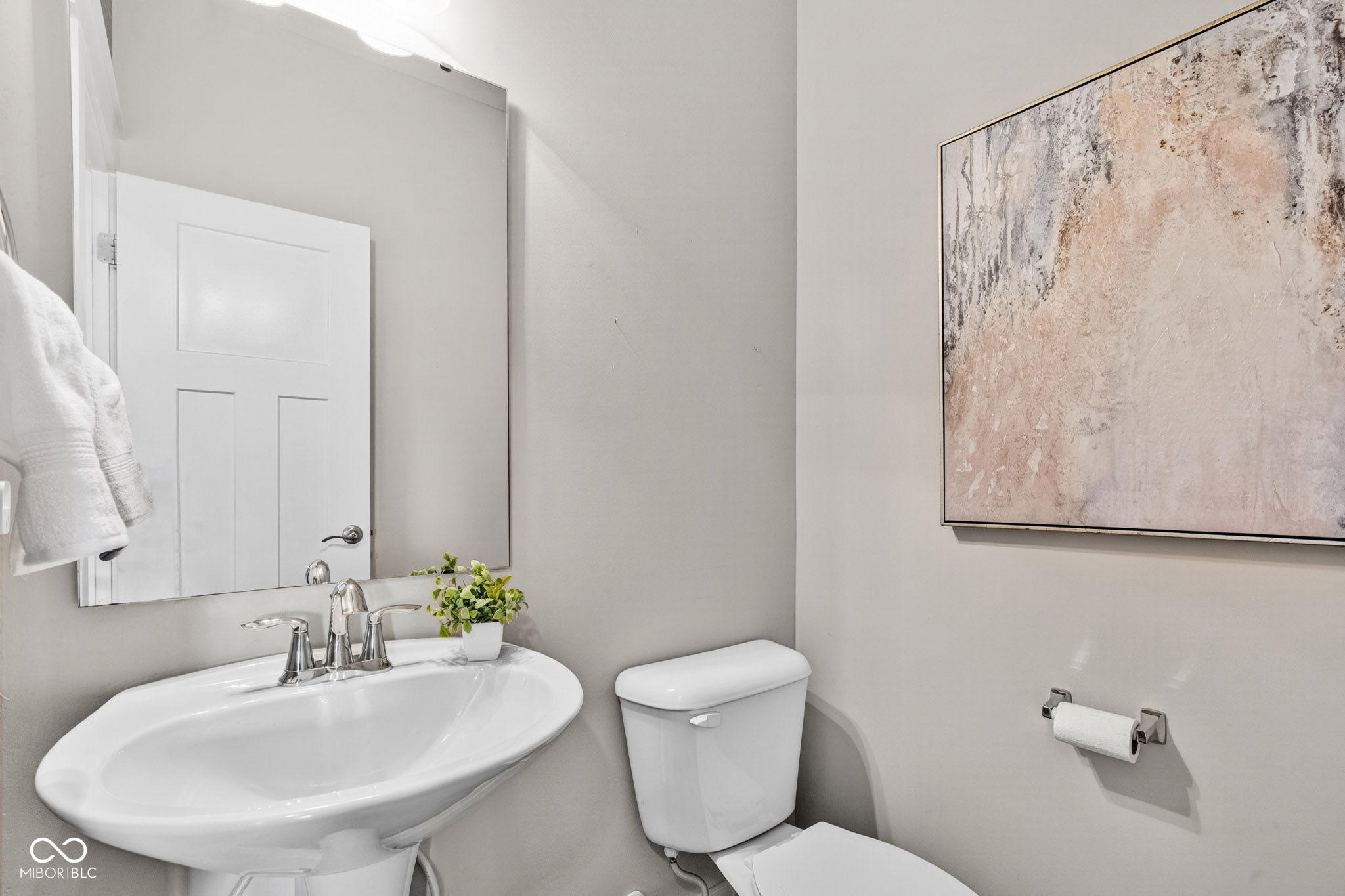 745 S Summerhaven Court