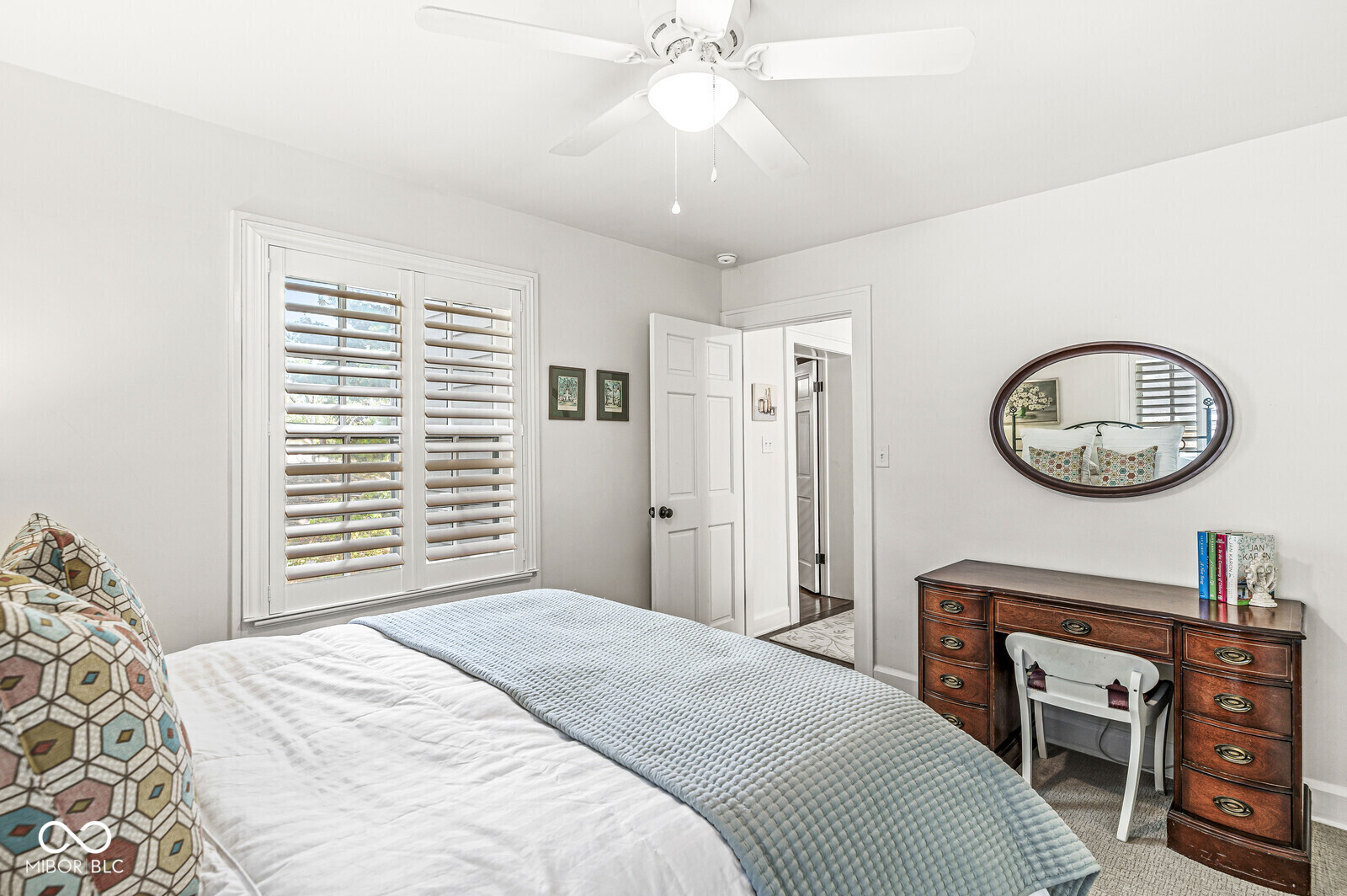 5421 N Washington Boulevard