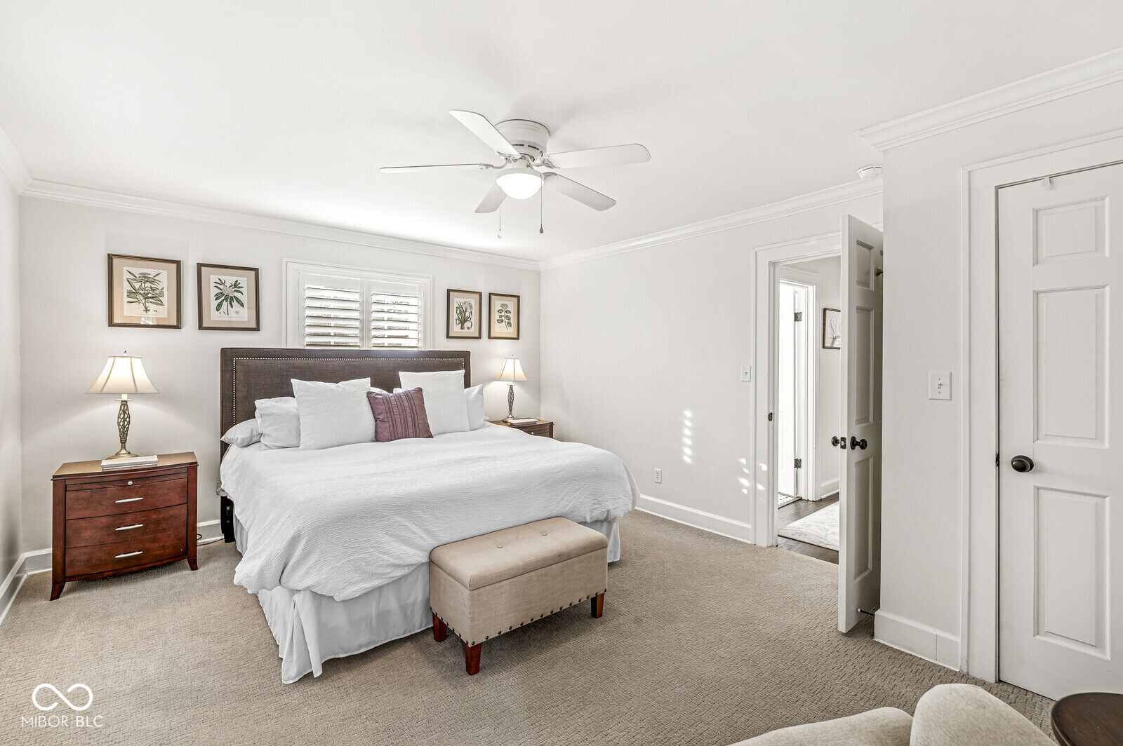 5421 N Washington Boulevard