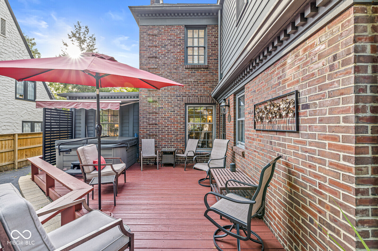 5421 N Washington Boulevard